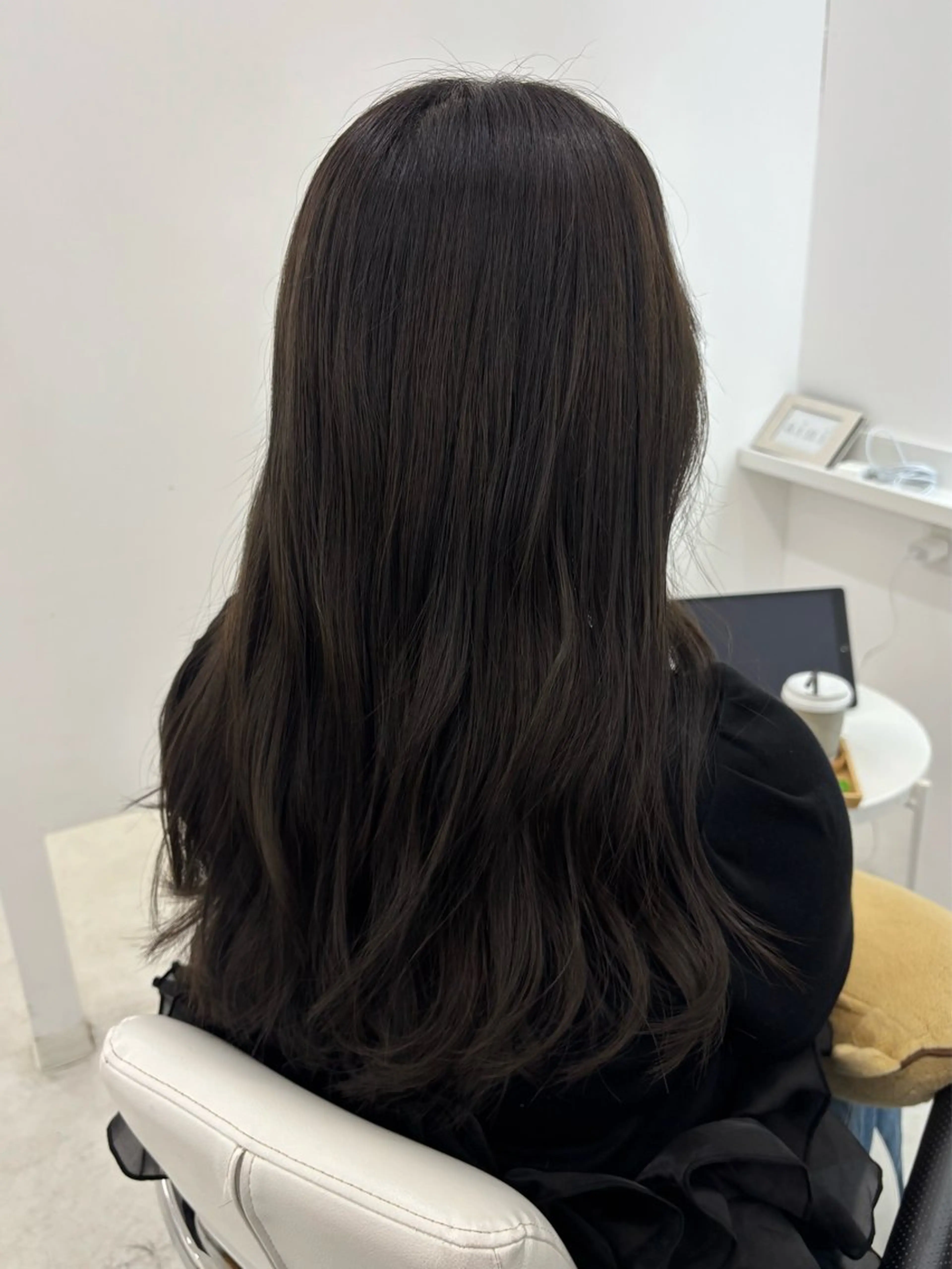 ロング カラー カット ヘアカラー トリートメント 【aini天王寺】 𝐚𝐢𝐫𝐢✂︎のヘアスタイル