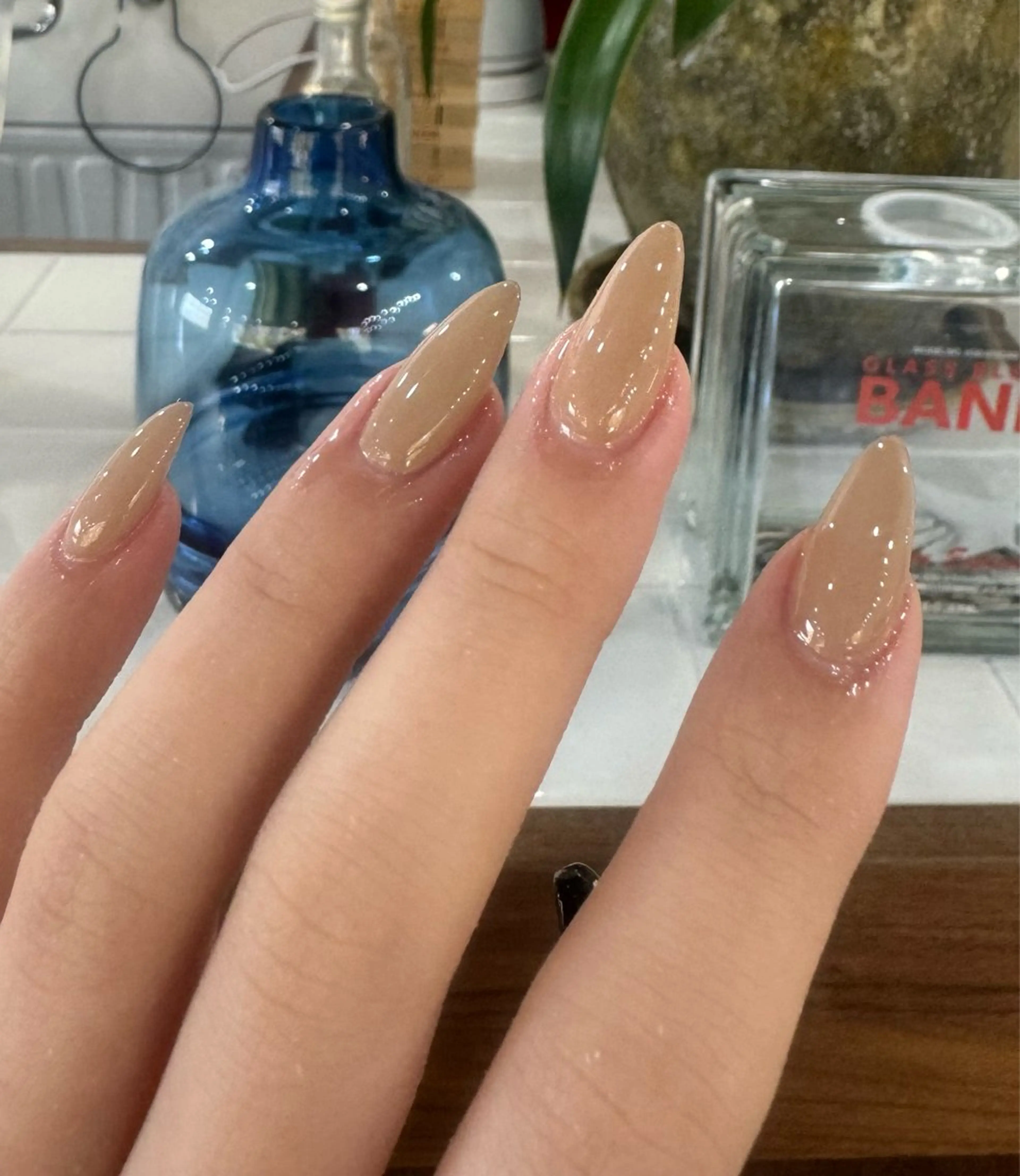 ネイル ワンカラーネイル ハンドネイル EYE & NAIL salon “ N “所属・“N” Yunaのネイルデザイン