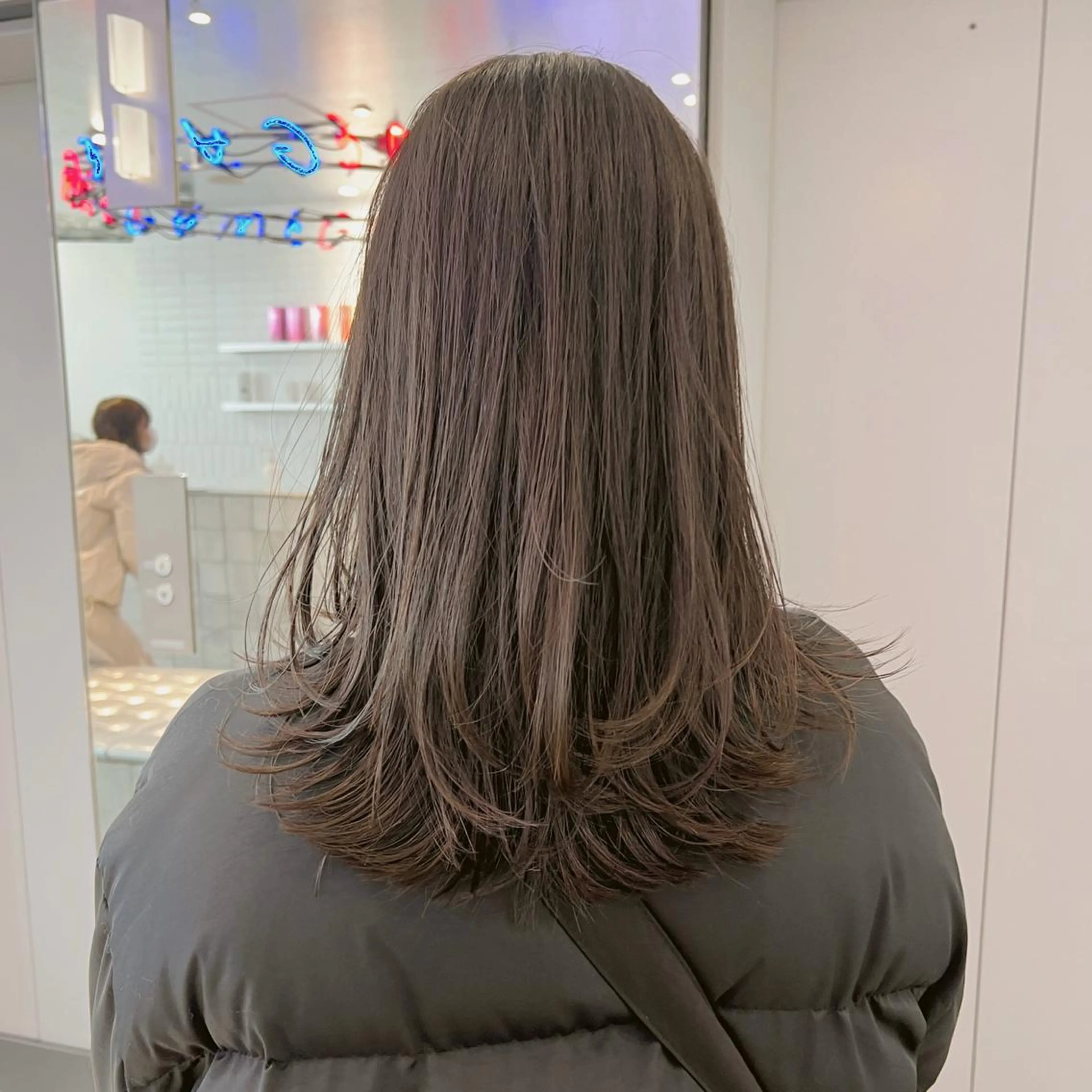 セミロング カラー ヘアアレンジ レイヤーカット 天神レイヤーカット No.1💖マユカのヘアスタイル