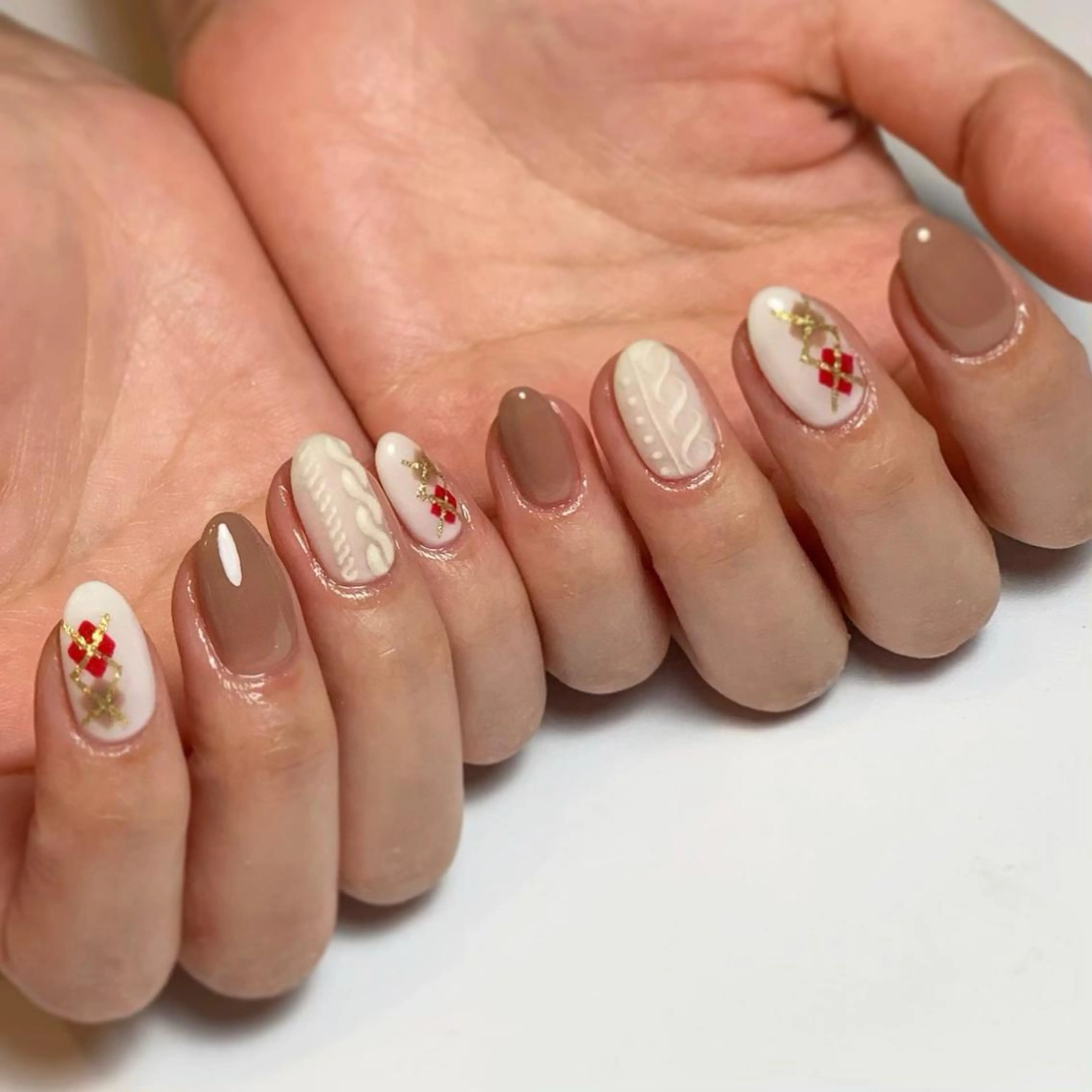 ネイル S. JEWELのネイルデザイン