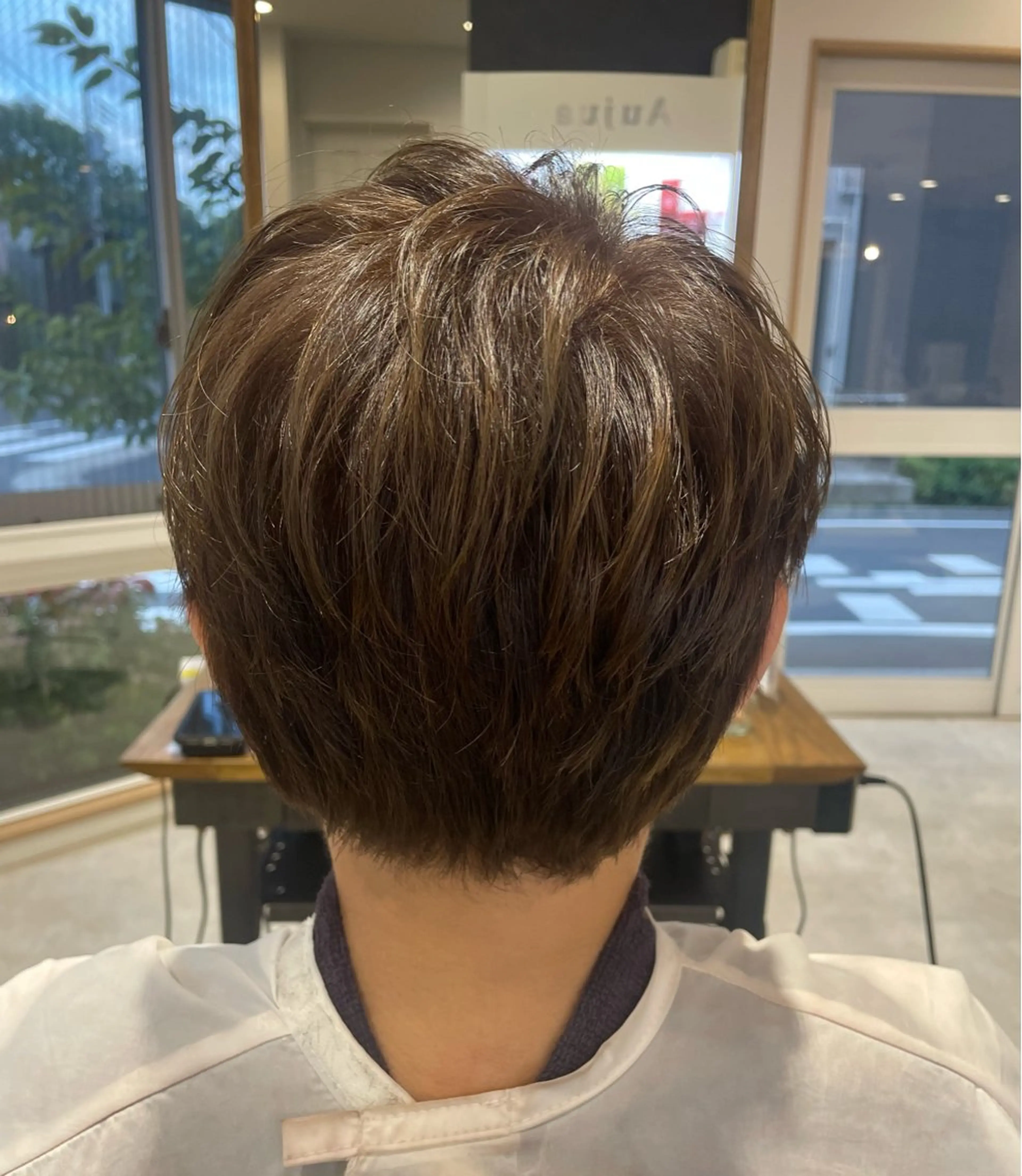 カラー ナルミ ケイスケのヘアスタイル