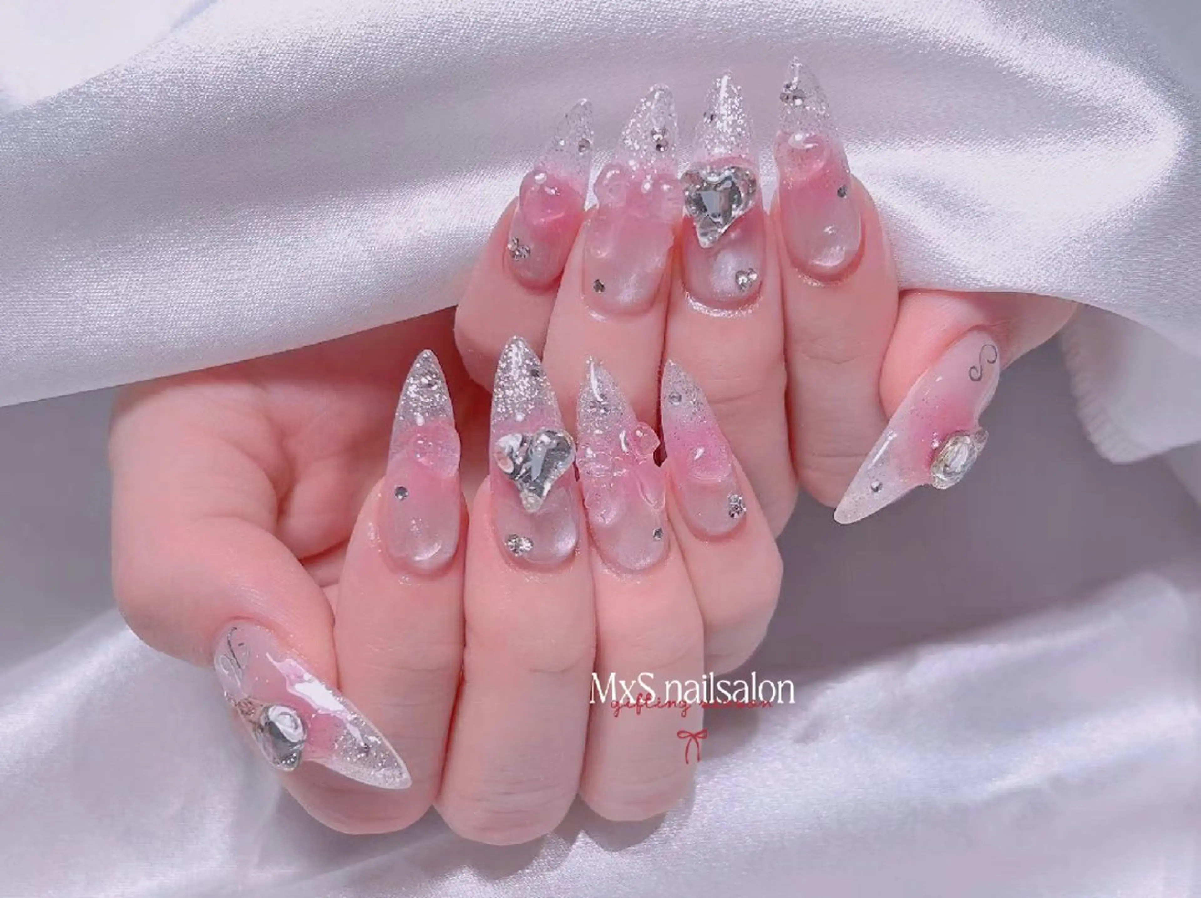 ネイル ジェルネイル 韓国ネイル マグネットネイル パラジェル バレンタイン ハンドネイル M×S Nail みなのネイルデザイン