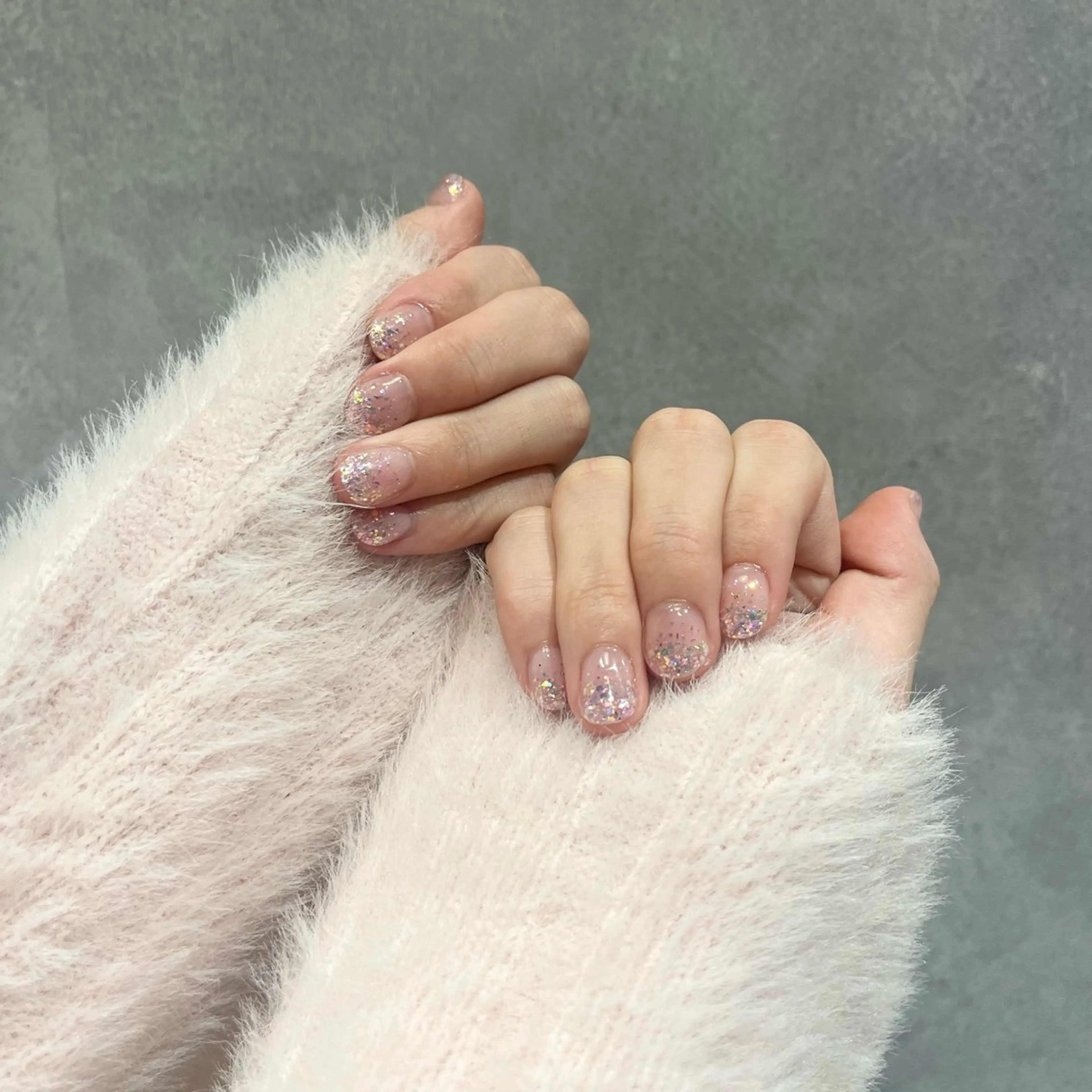 ネイル グラデーション ホログラムネイル ラメ(グリッター) 坂口 莉愛のネイルデザイン