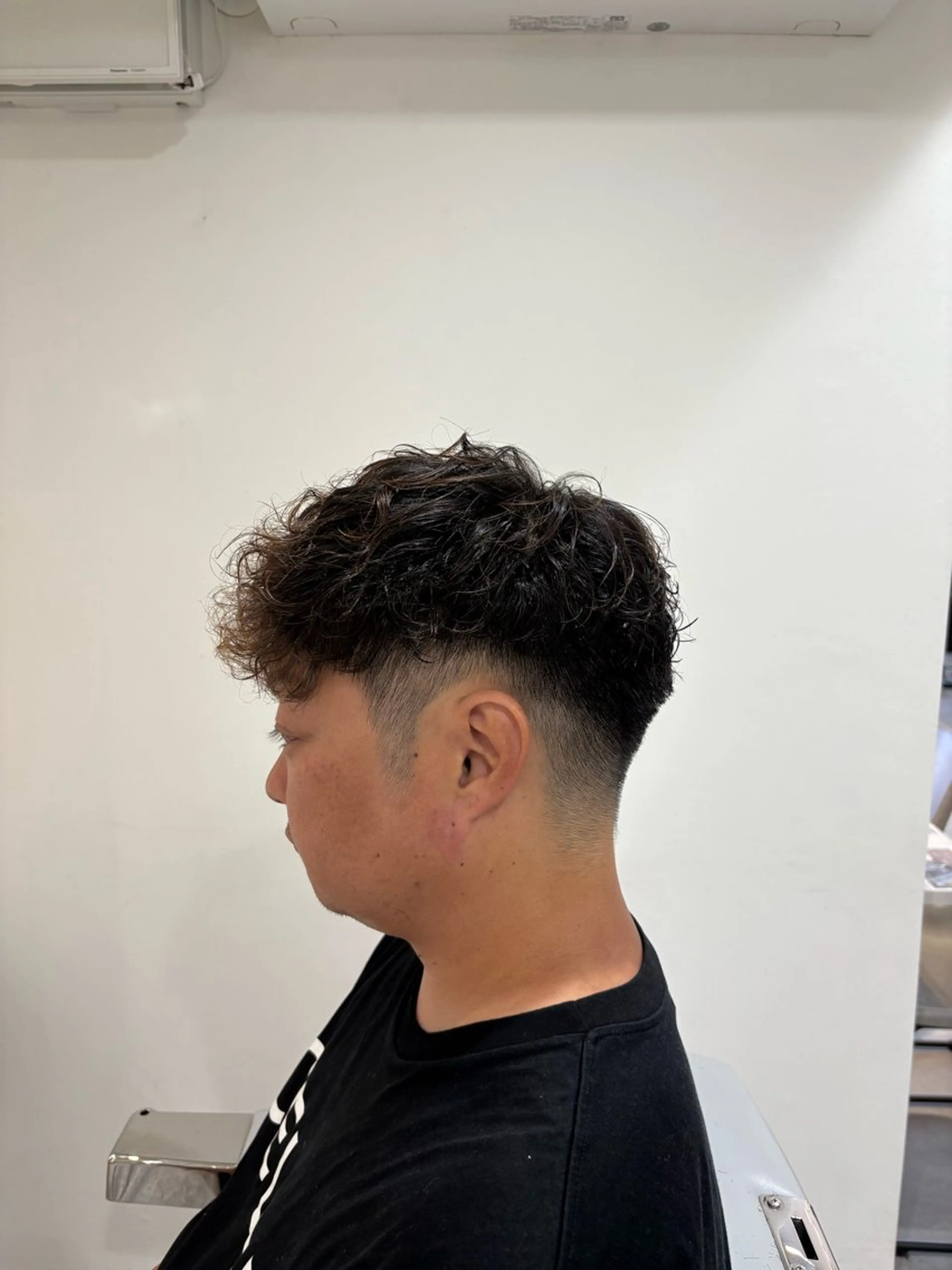 メンズ スペインカール 深澤 知樹のヘアスタイル