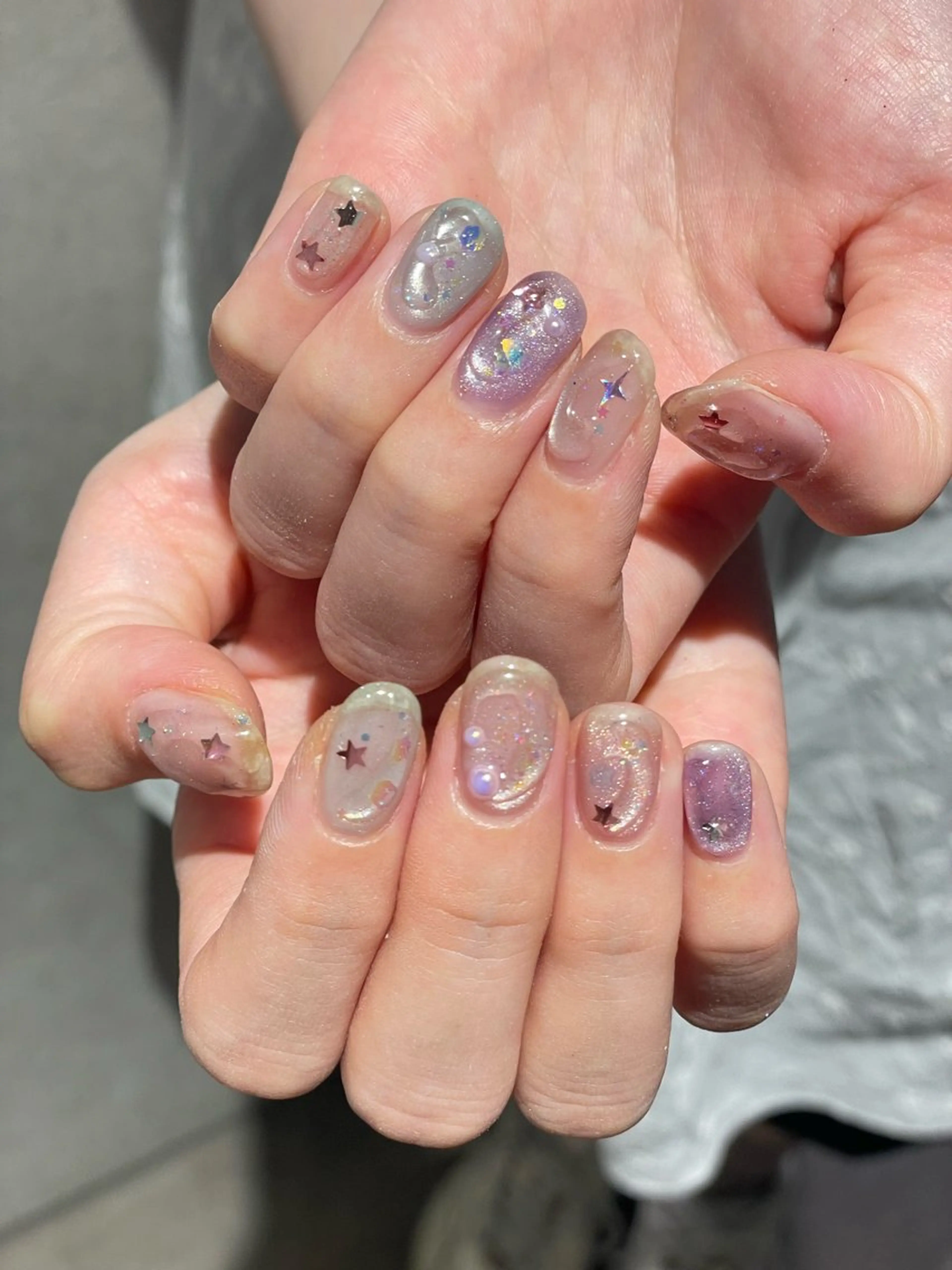 ネイル クリアネイル キラキラネイル ハンドネイル ナチュラル透明感🌱 小山美樹子のヘアスタイル