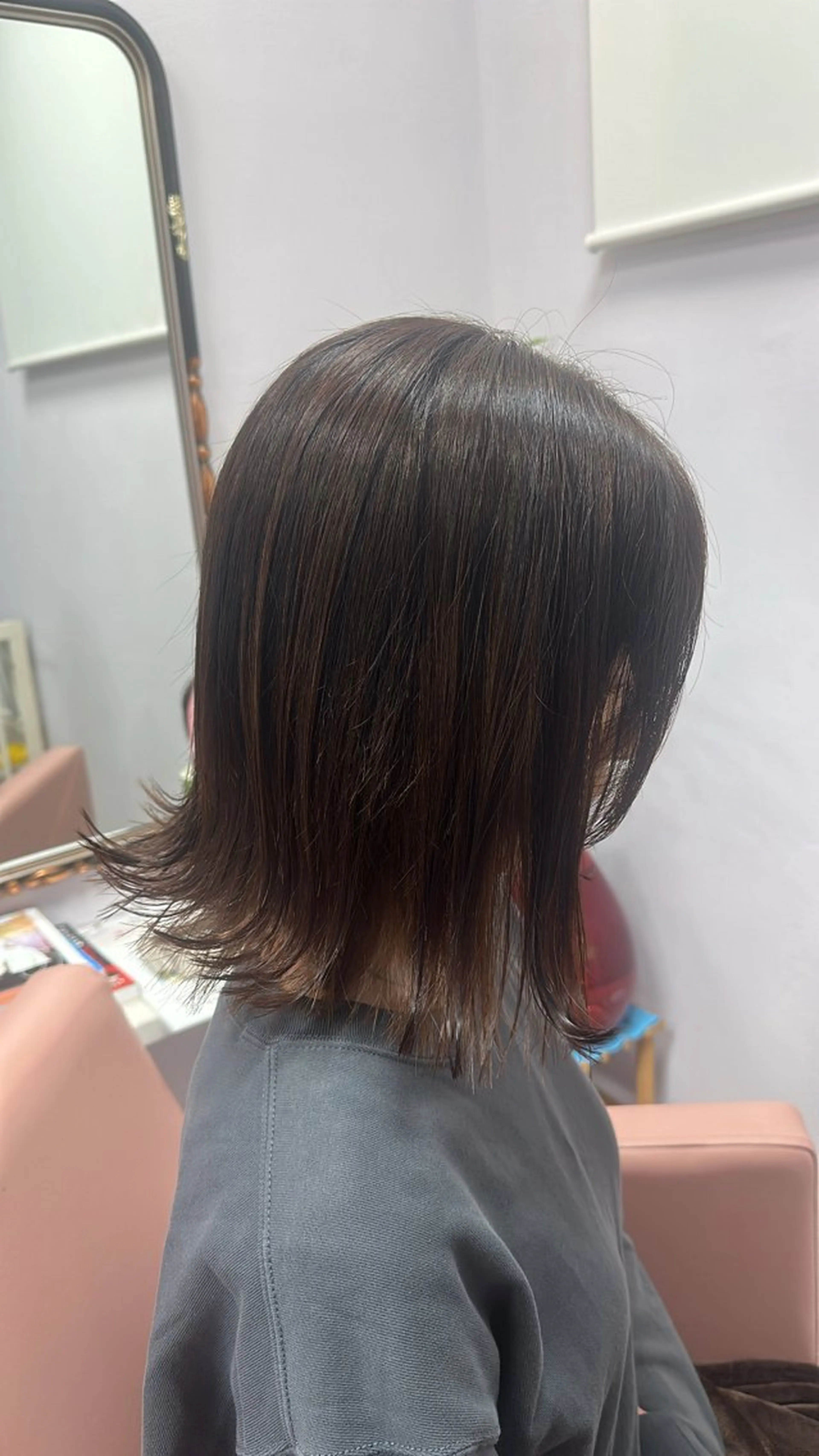 ミディアム 外ハネヘア カット ヘアカラー トリートメント Yuko ．のヘアスタイル