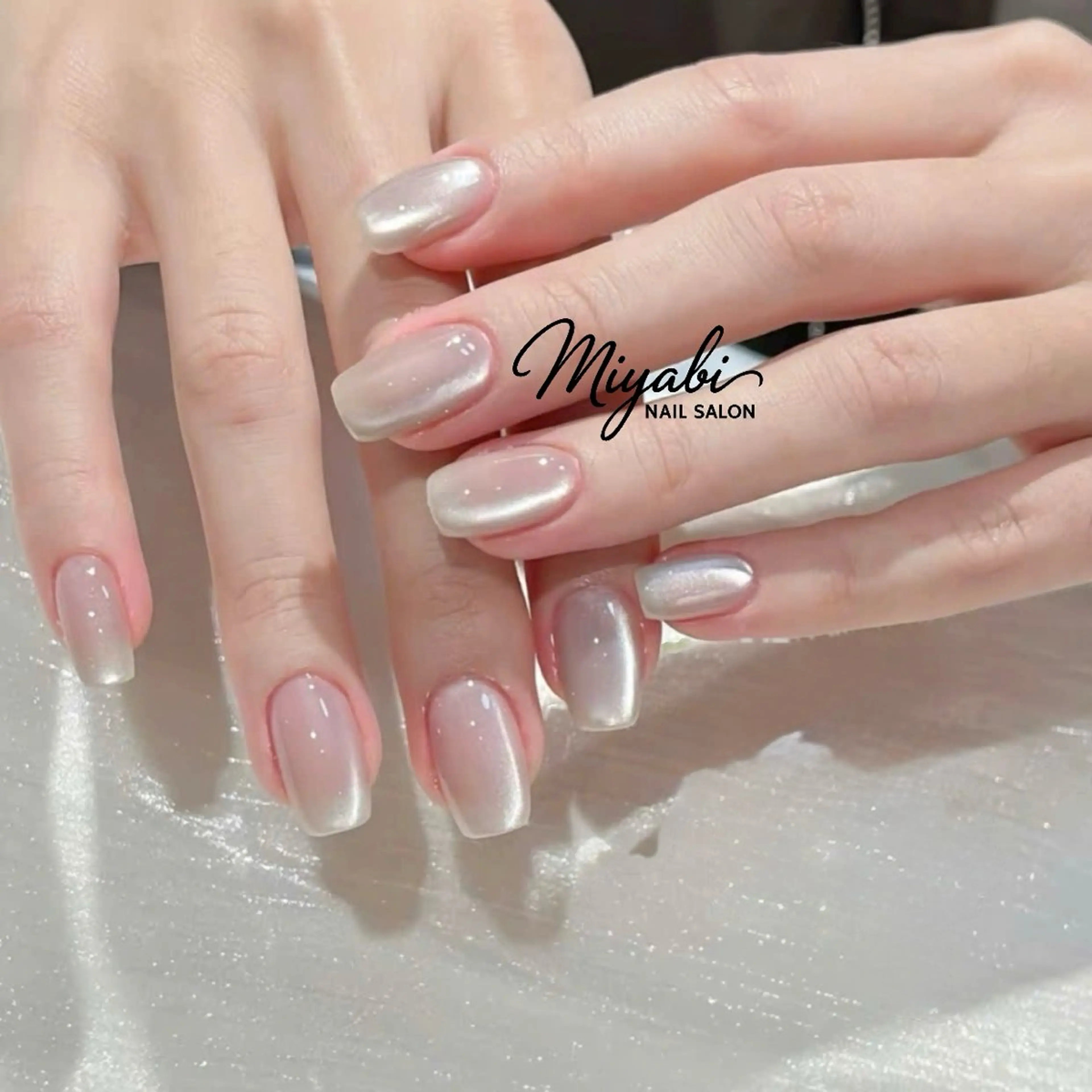 ネイル アートネイル マグネットネイル 持ち込み オフィスネイル シンプルネイル ハンドネイル ハンドケア 古賀 佳織のネイルデザイン