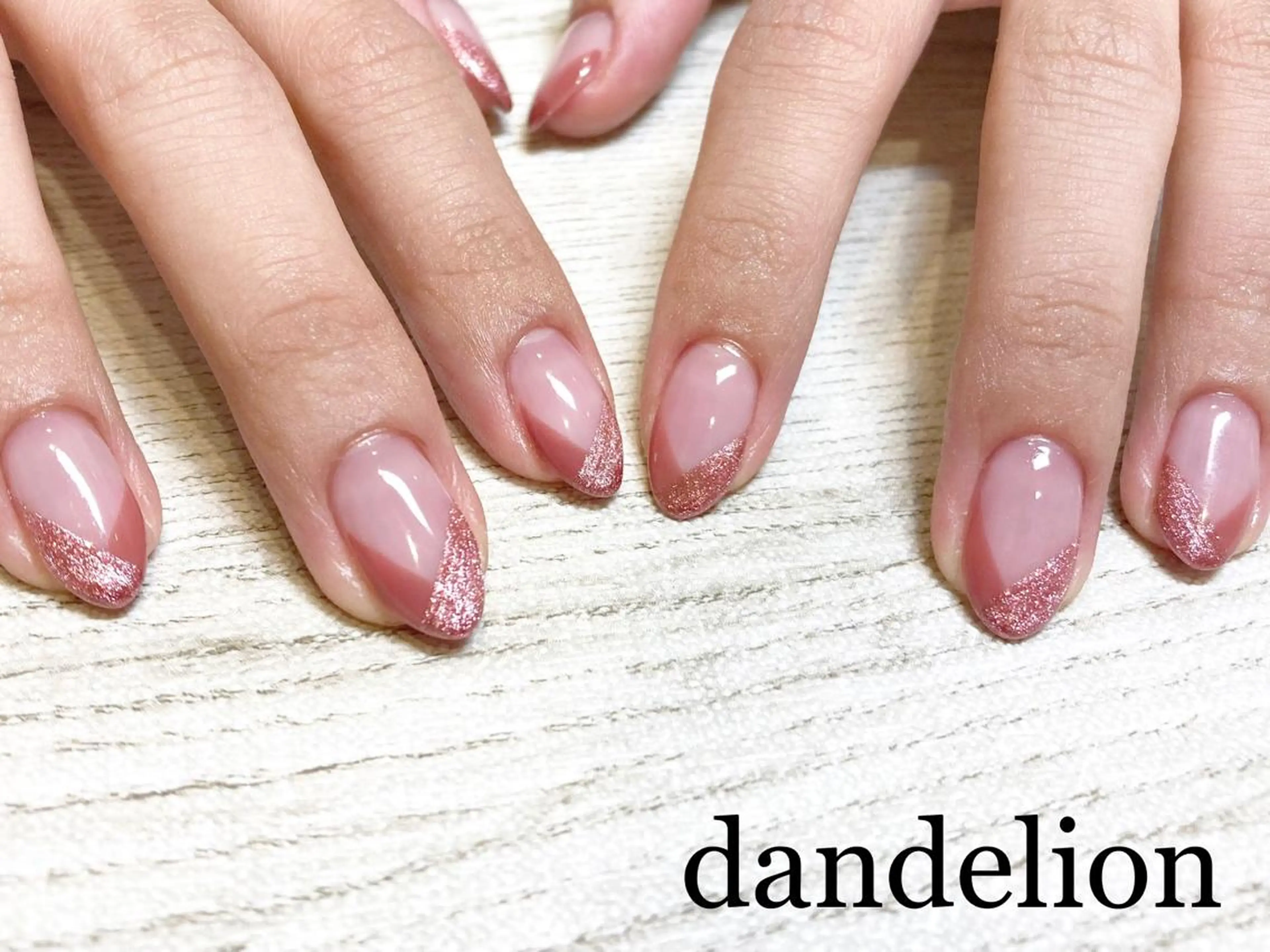 ネイル ハンドネイル ハンドケア dandelion ダンデライオンのネイルデザイン