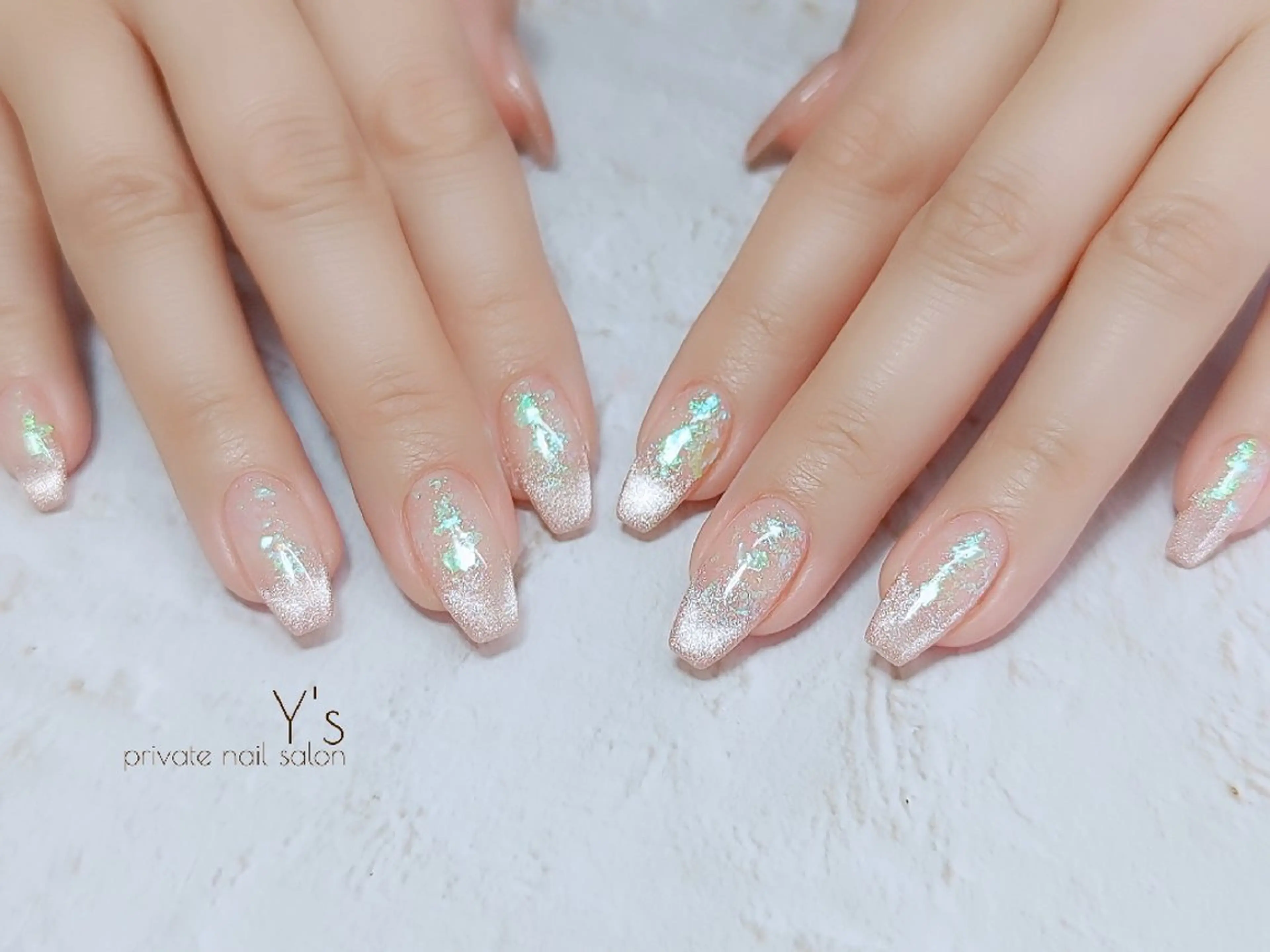 ネイル YUMI NAGAI  のネイルデザイン