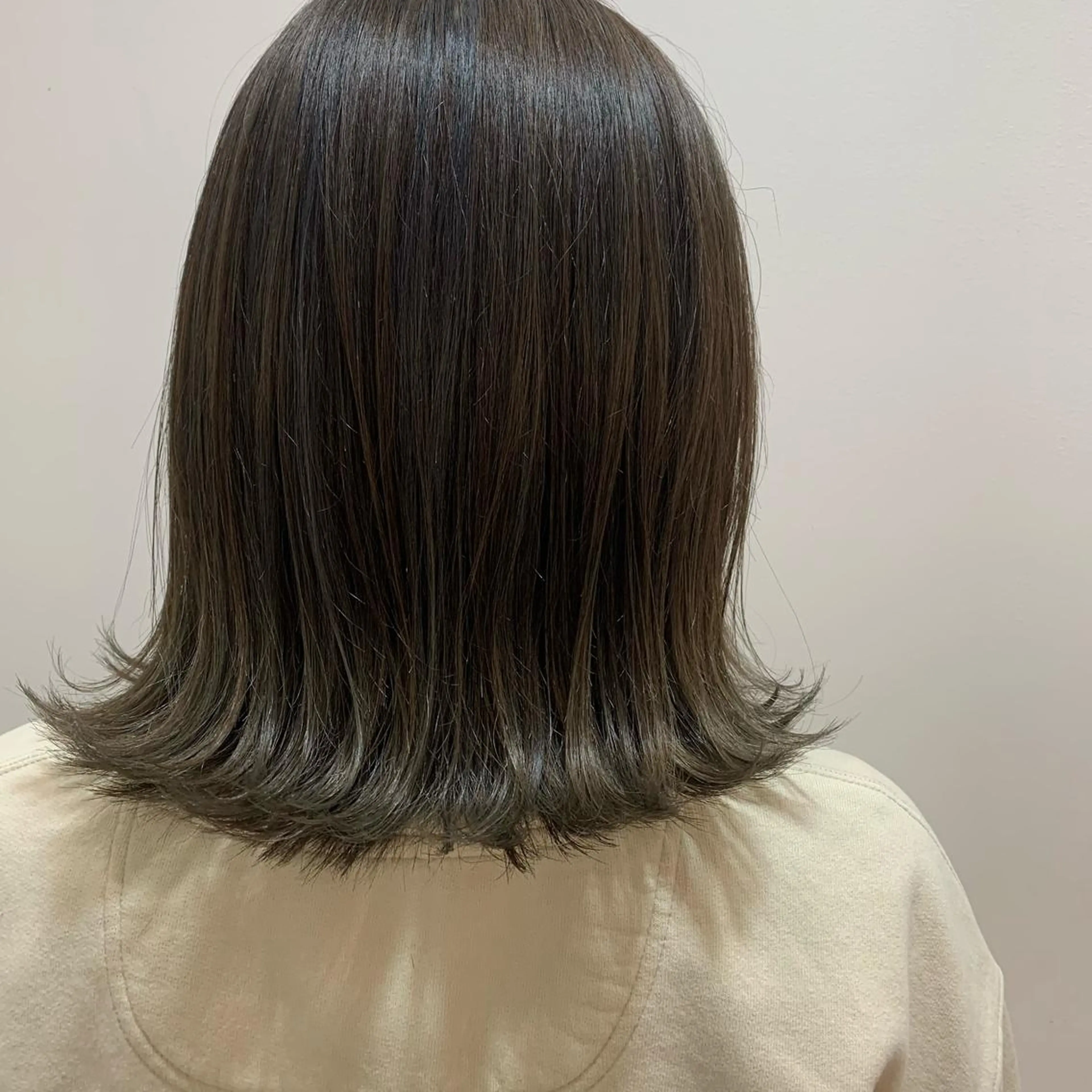 ミディアム カラー ヘアアレンジ メンズパーマ特化🔥 ツイスパ/シャドウのヘアスタイル