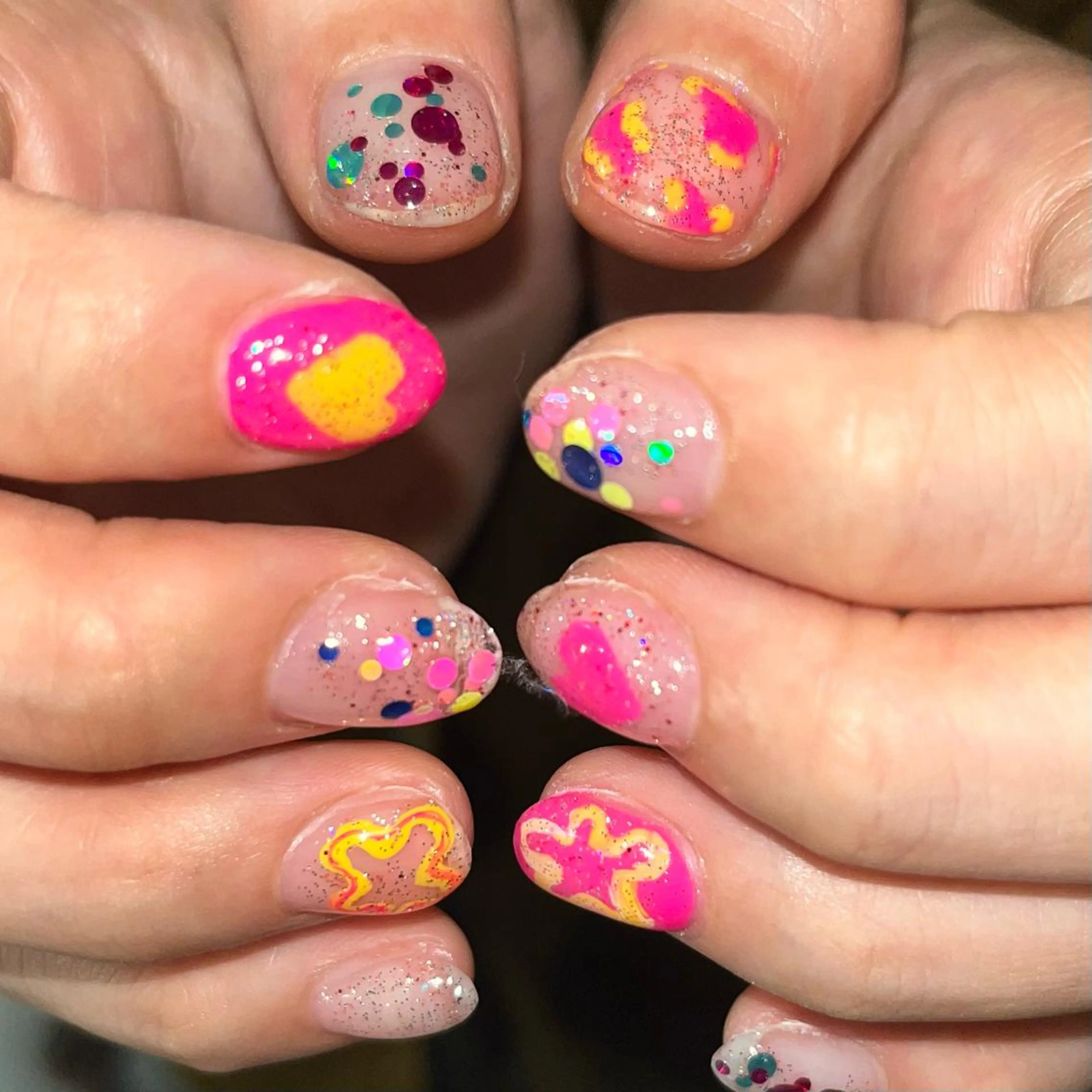 ネイル 🪐富島彩夏 /海外nail🪐のネイルデザイン