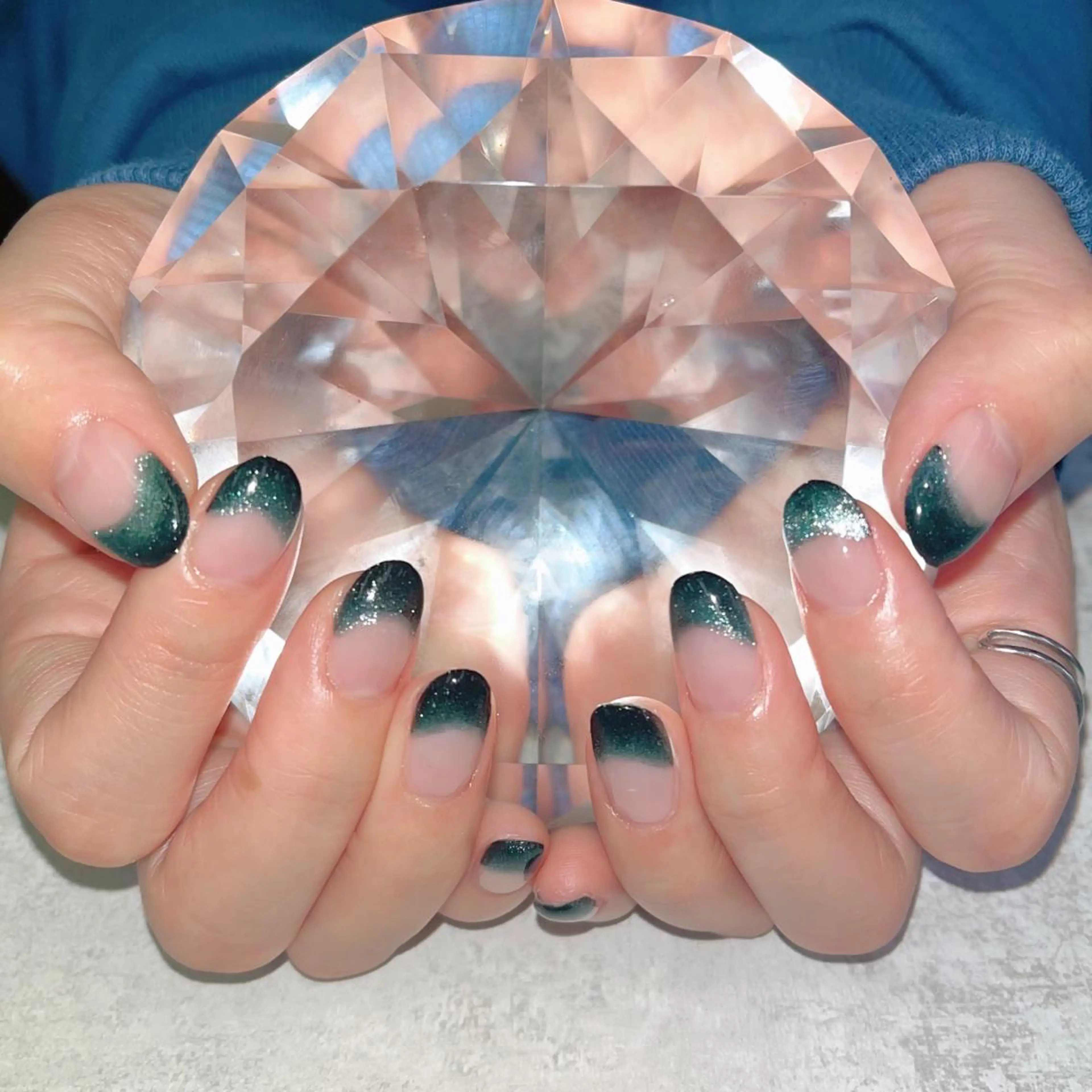 ネイル フレンチネイル マグネットネイル マグネットフレンチ BlueDaisy 栄本店のネイルデザイン