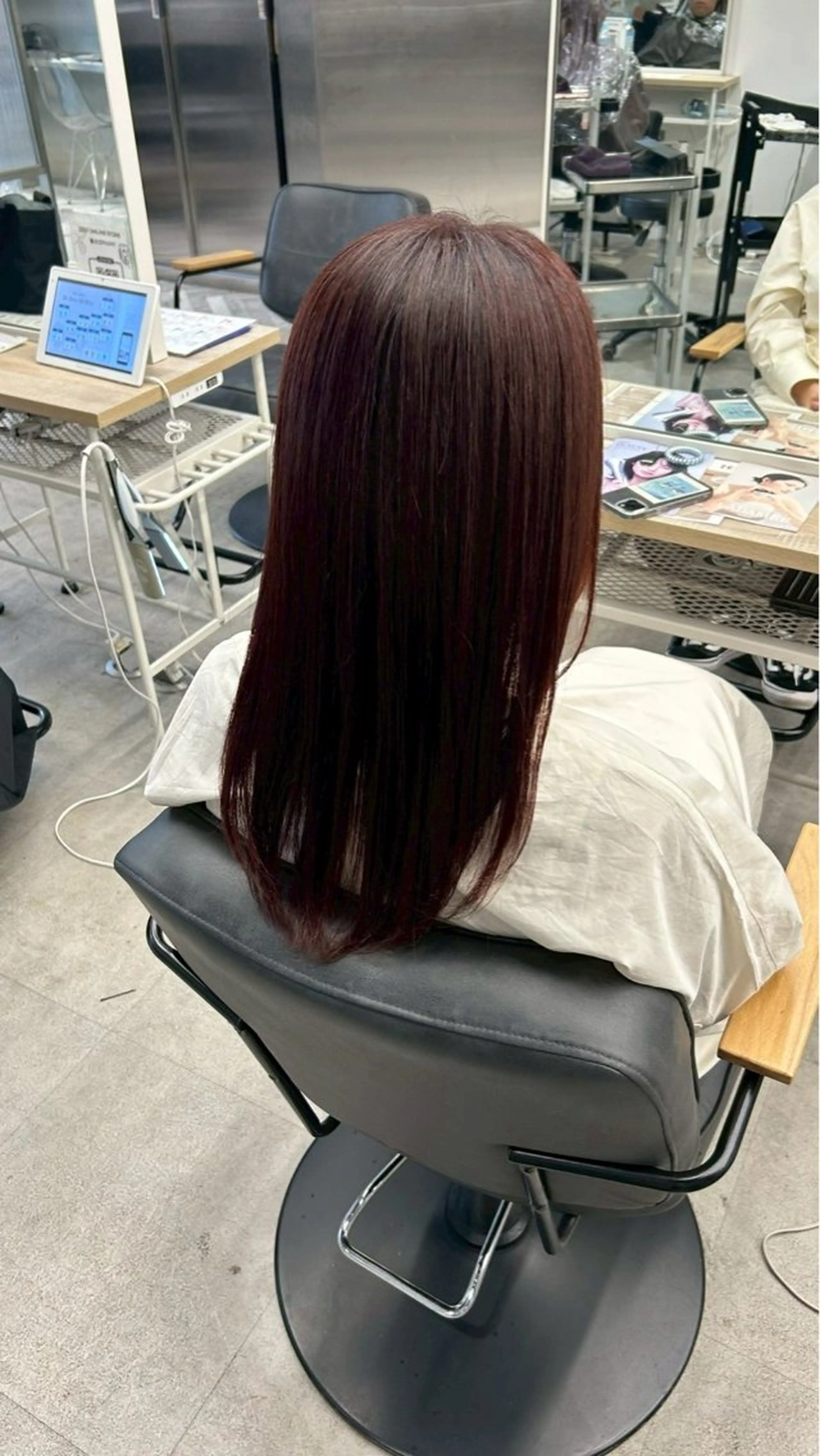 ロング カラー ヘアカラー トリートメント himari💜 ハイトーンカラーのヘアスタイル