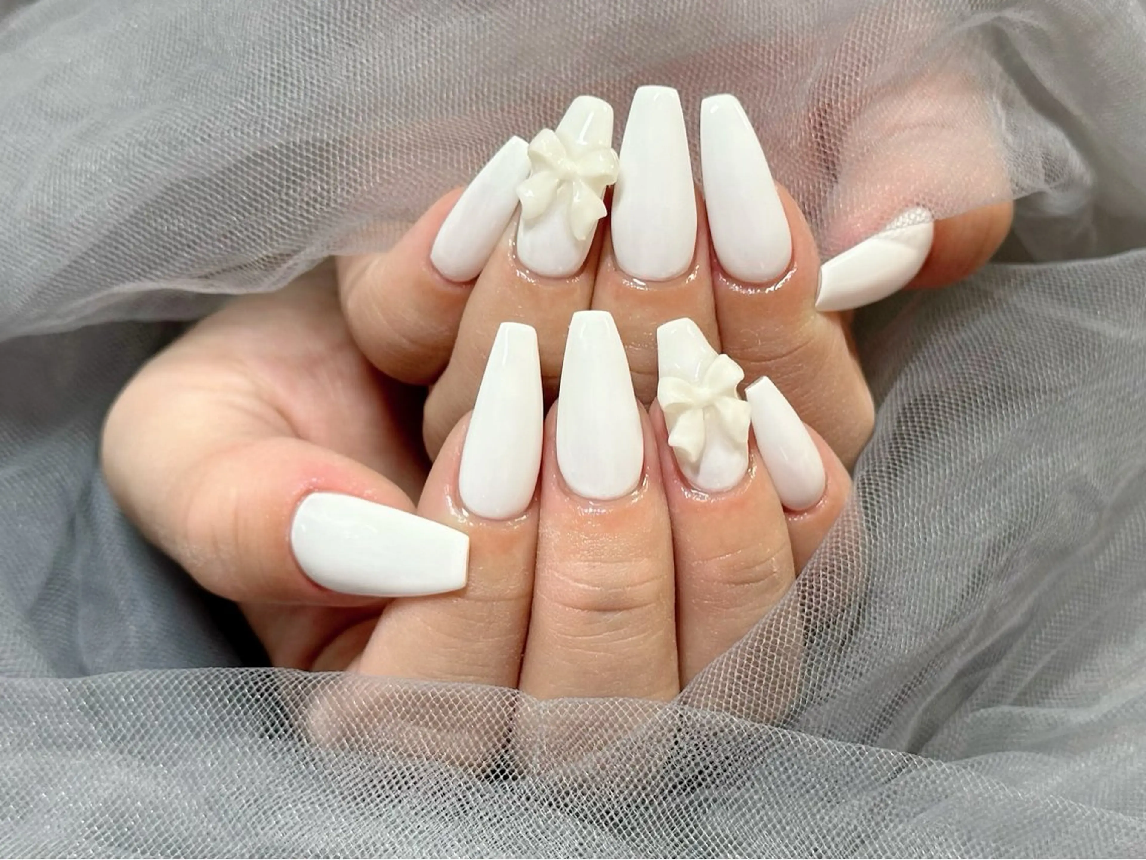 ネイル リボン ハンドネイル KURELLY所属・Nail Salon KURELLYのネイルデザイン