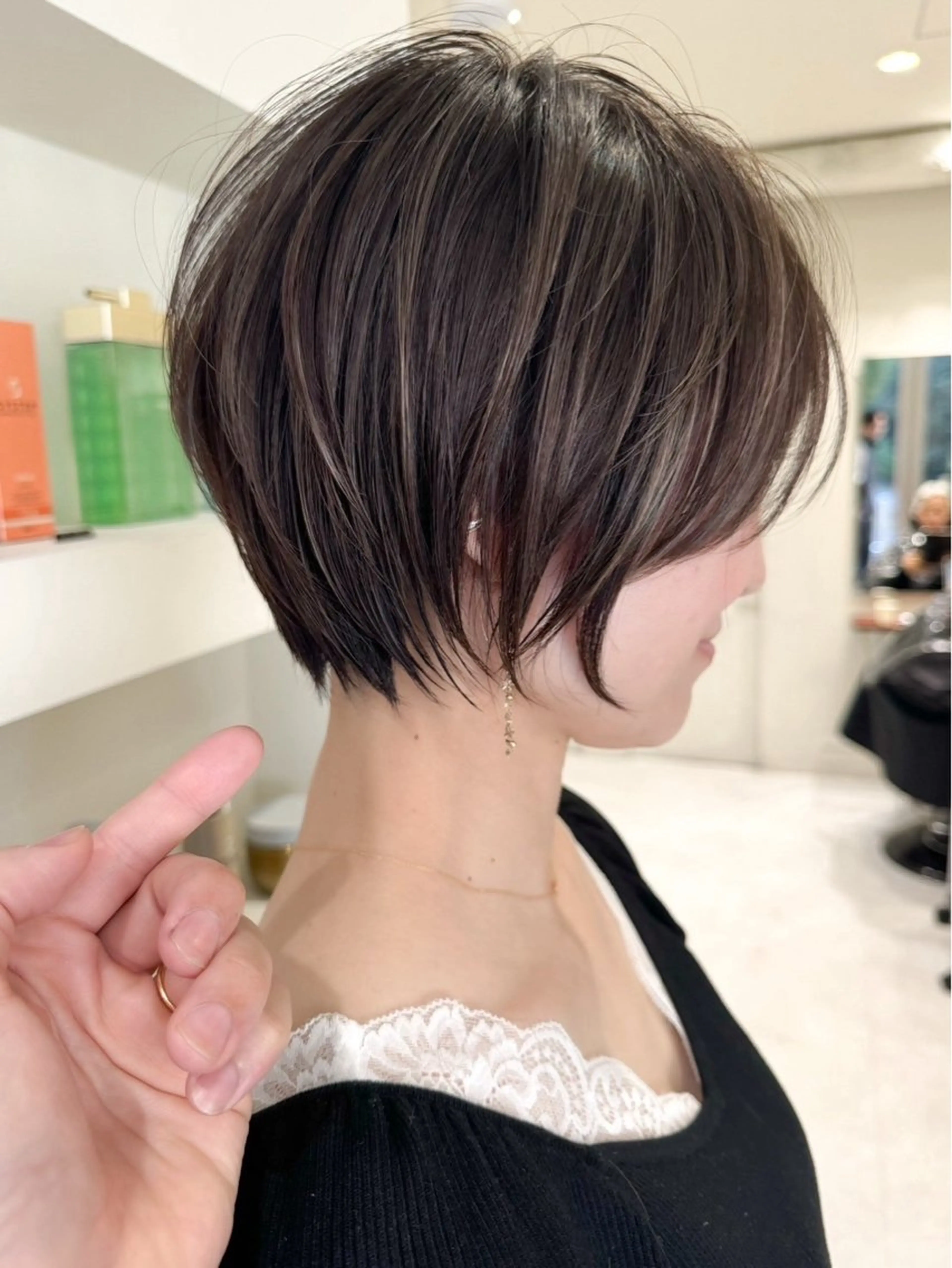 ショート ショートボブ ボブ 髪質改善 レイヤーカット ショートヘア 市毛 結菜のヘアスタイル