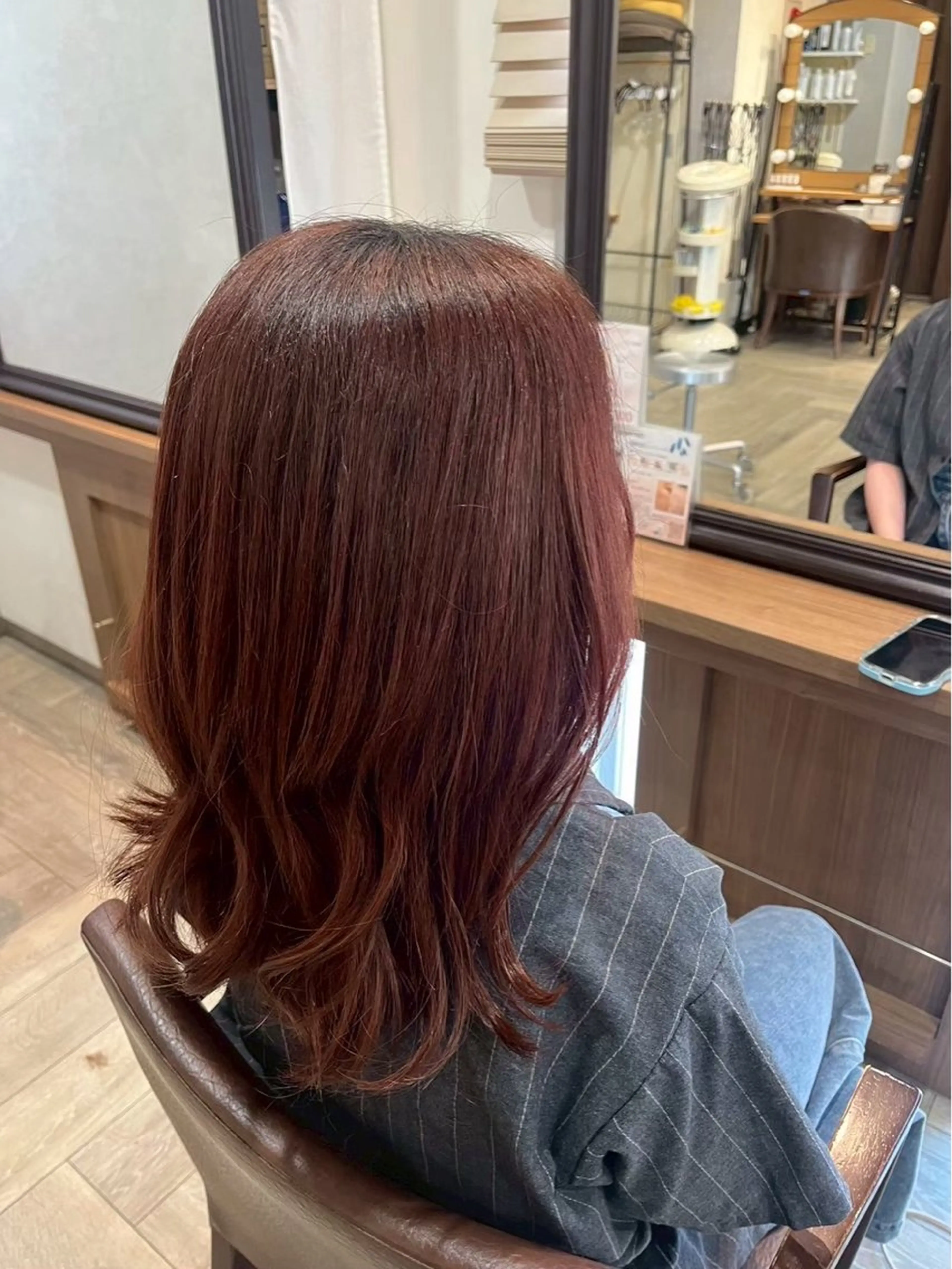 セミロング レッドブラウン ヘアカラー Flower🌼藤田 陽華のヘアスタイル