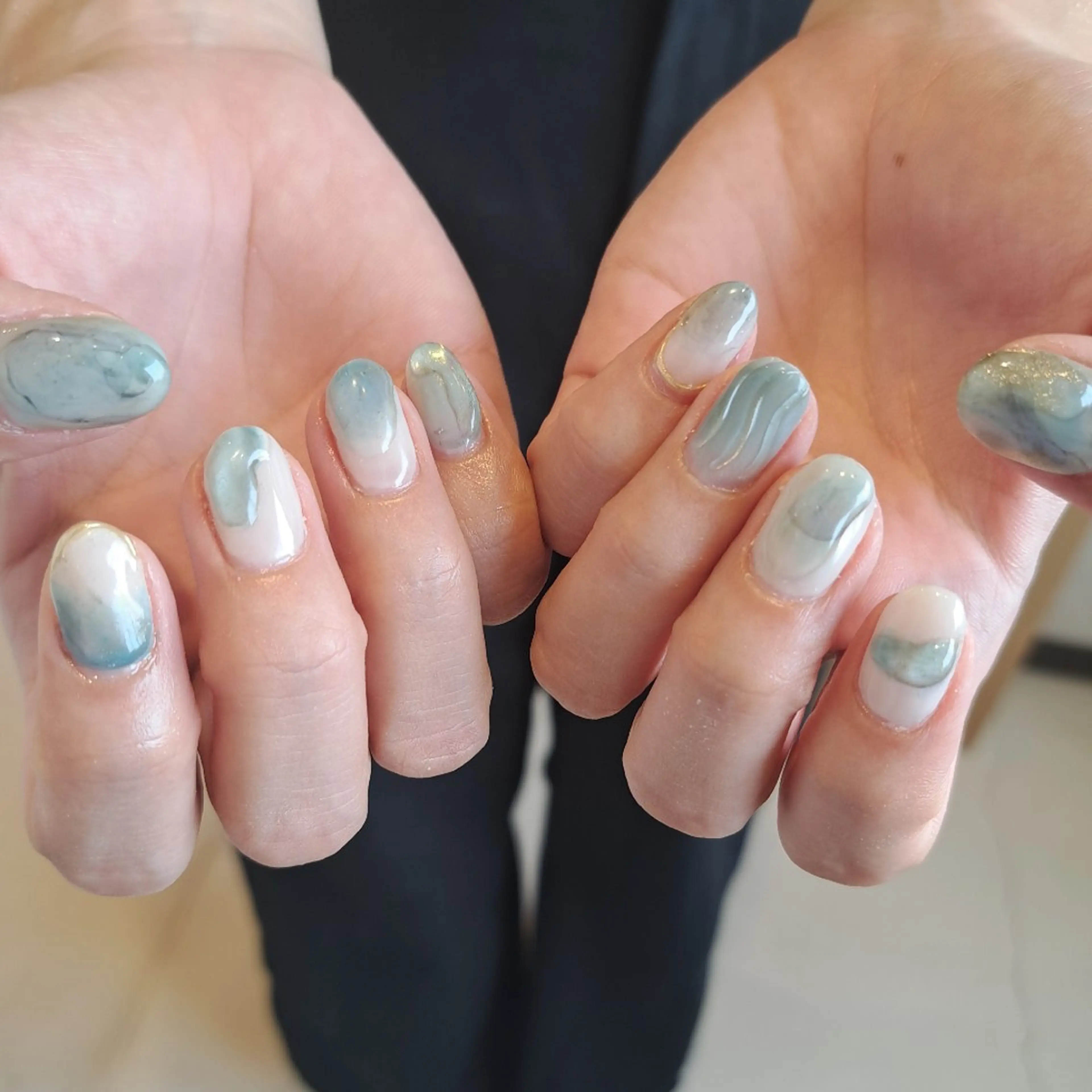 ネイル アートネイル ブルー ジェルネイル 持ち込み ニュアンスネイル Nail mood デザイン持ち込みokのネイルデザイン