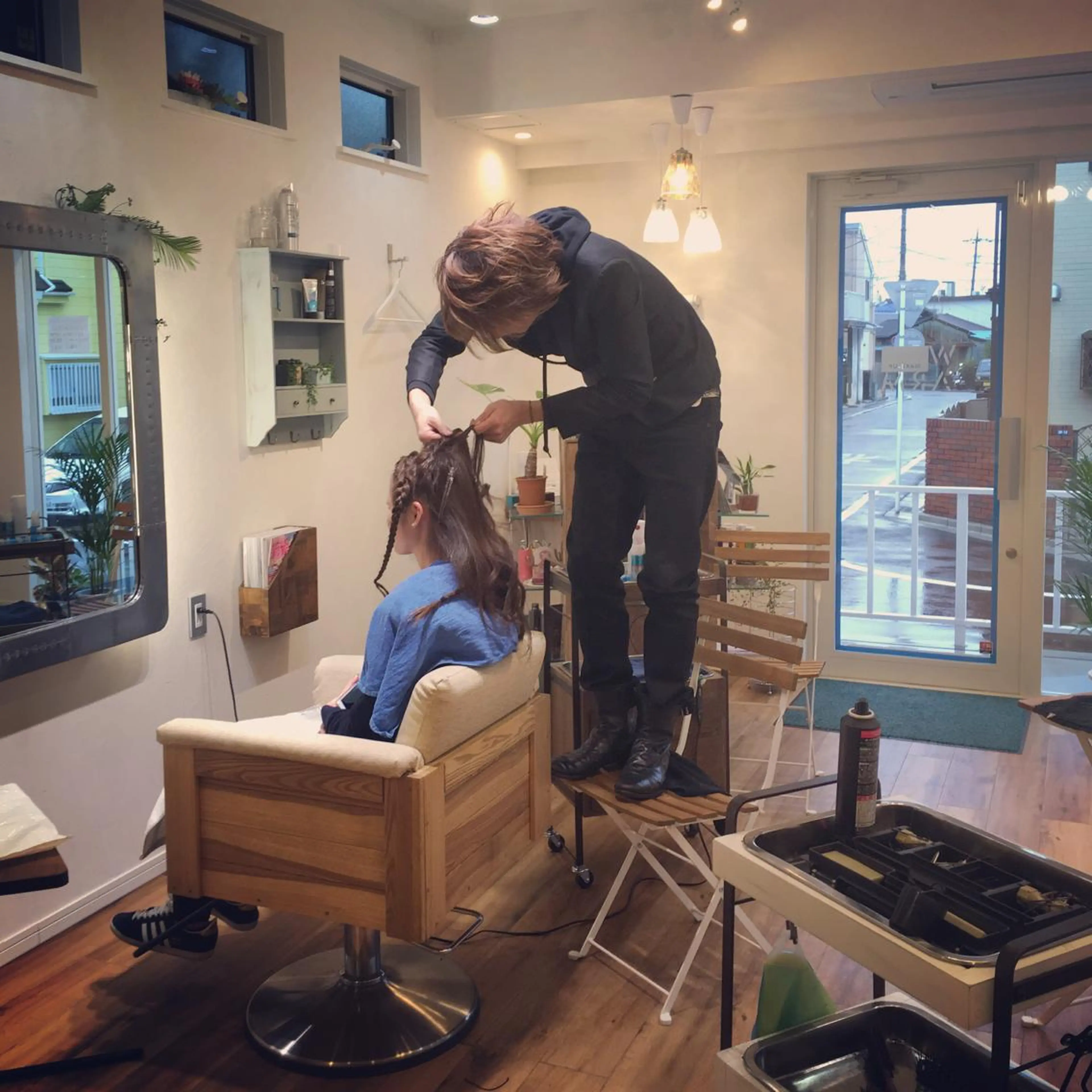 MAKEーUP WARMメーキャップウォーム所属・MAKEーUP WARMのヘアスタイル