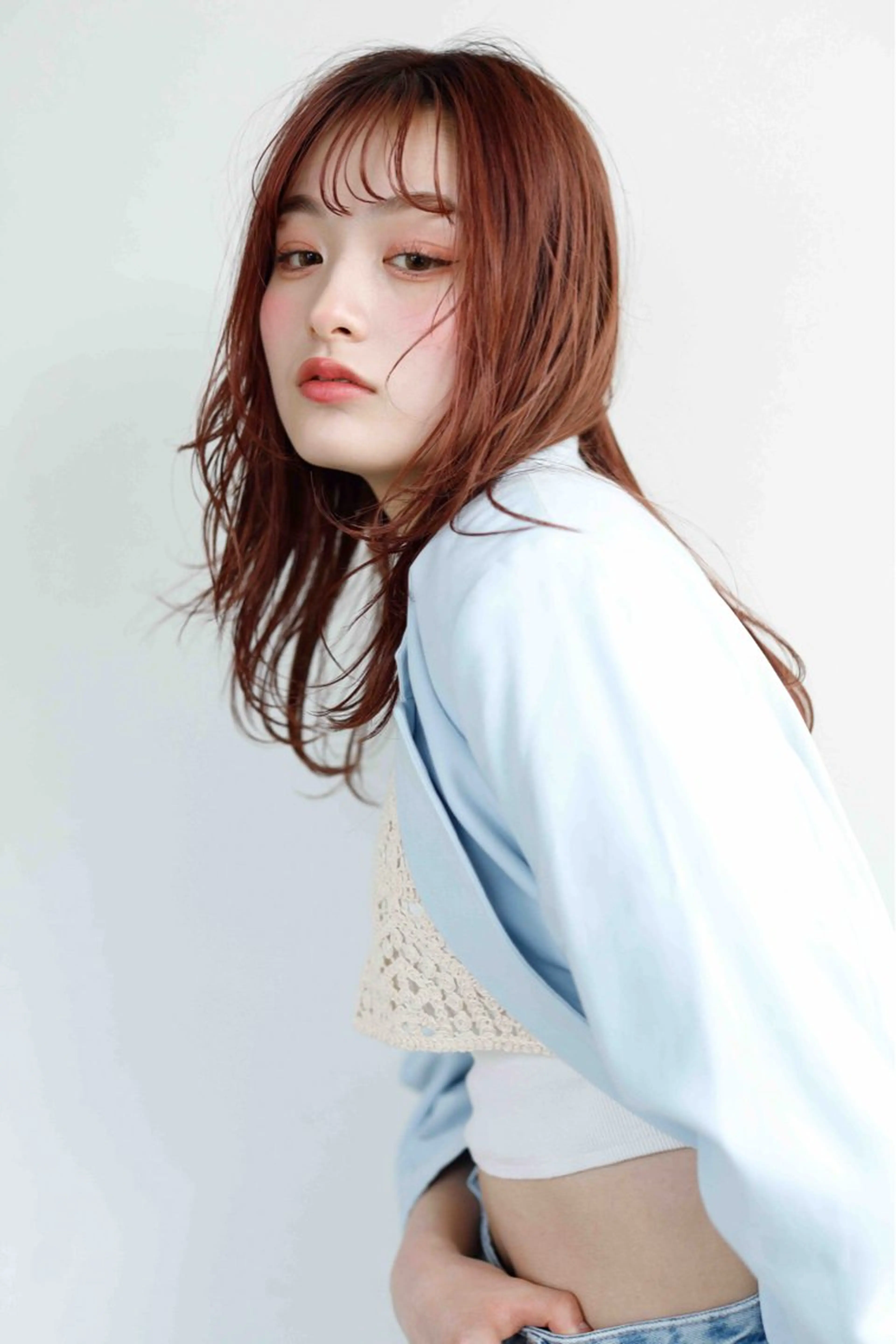 ロング カット ヘアカラー Navy （ネイビー）のヘアスタイル