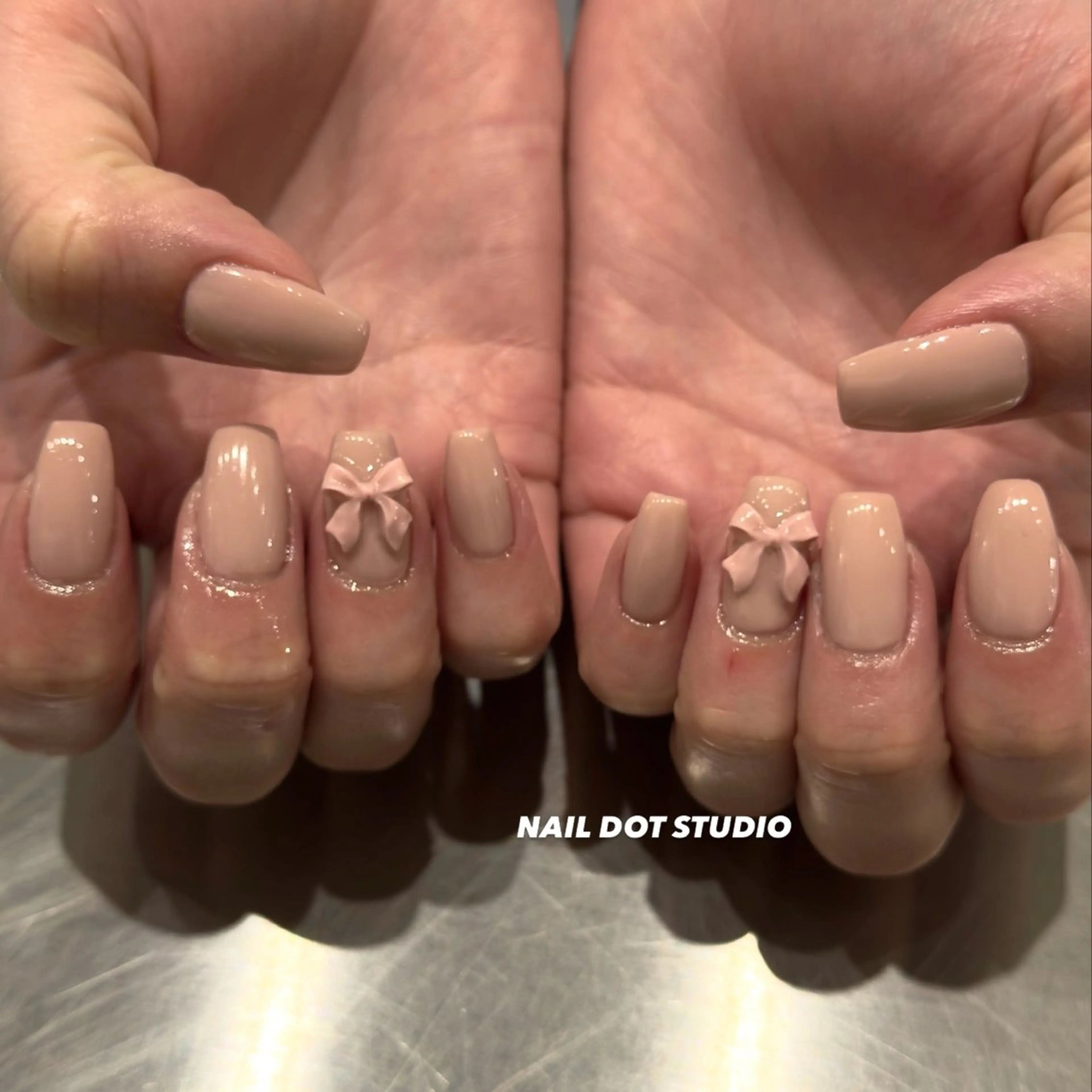 ネイル ハンドネイル NAILDOTSTU DIO SEINAのネイルデザイン