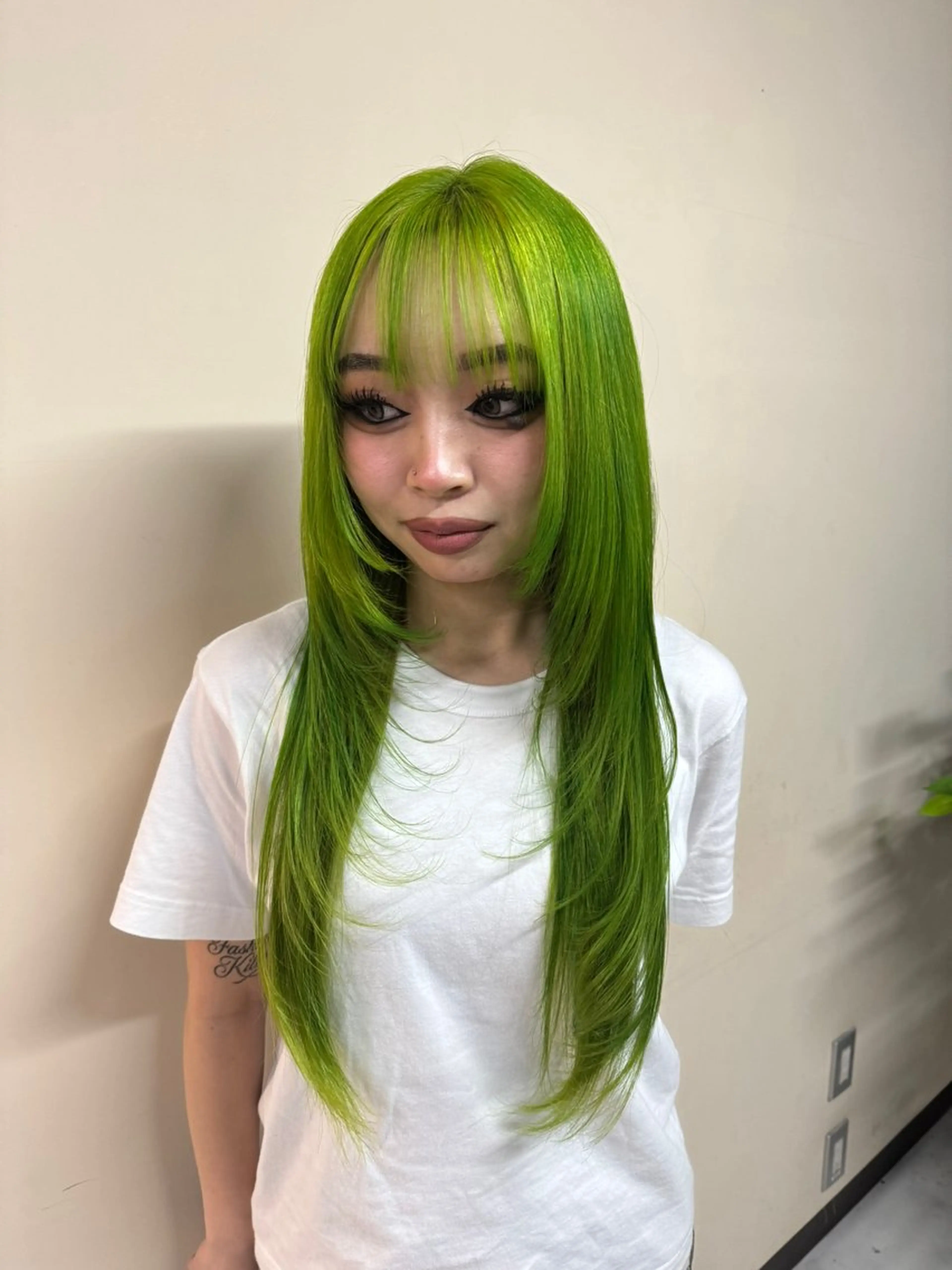 セミロング ヘアカラー ルーツ/ デザイン/ ハイトーン/おこのぎのヘアスタイル