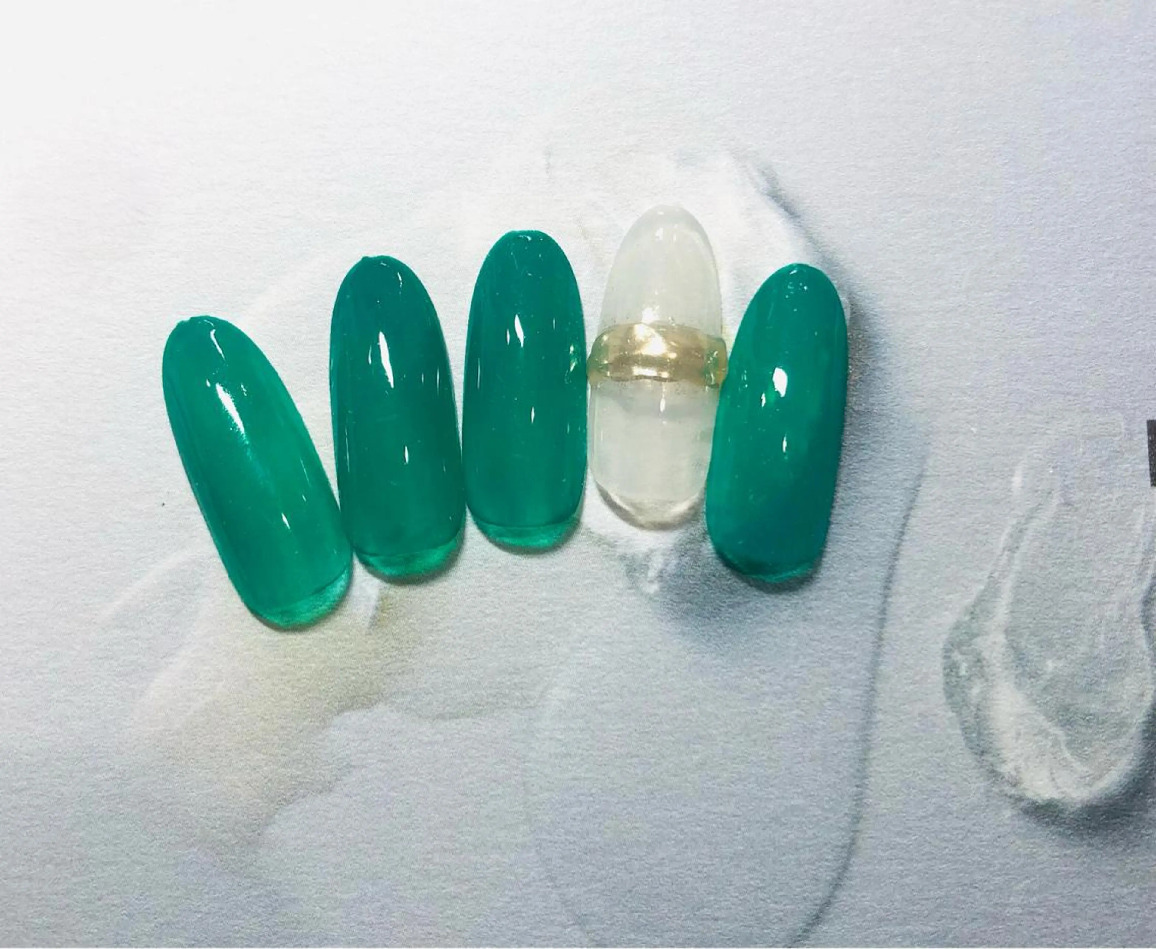 ネイル グリーン H3 hitoのネイルデザイン