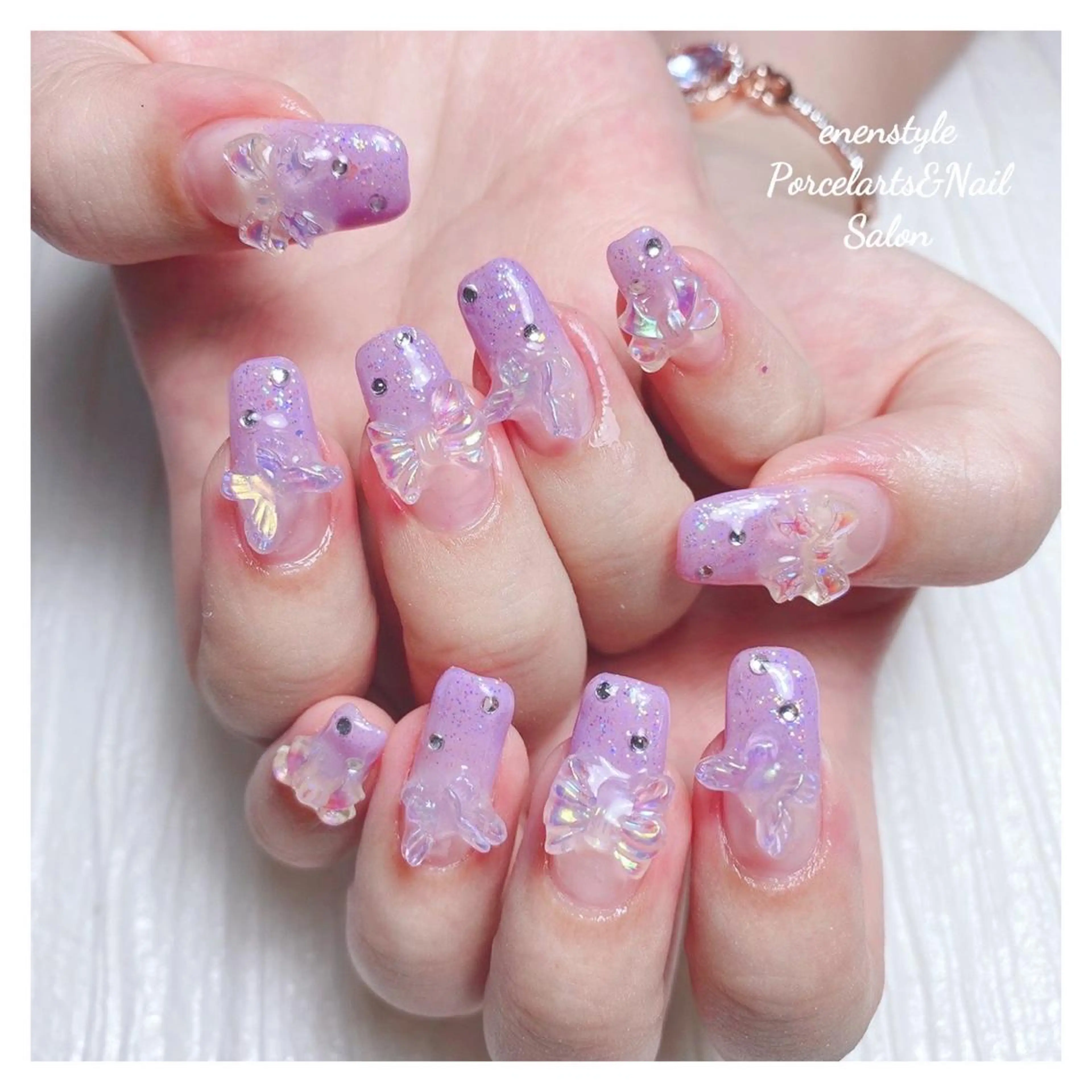 ミディアム ネイル 👑enen style👑のネイルデザイン