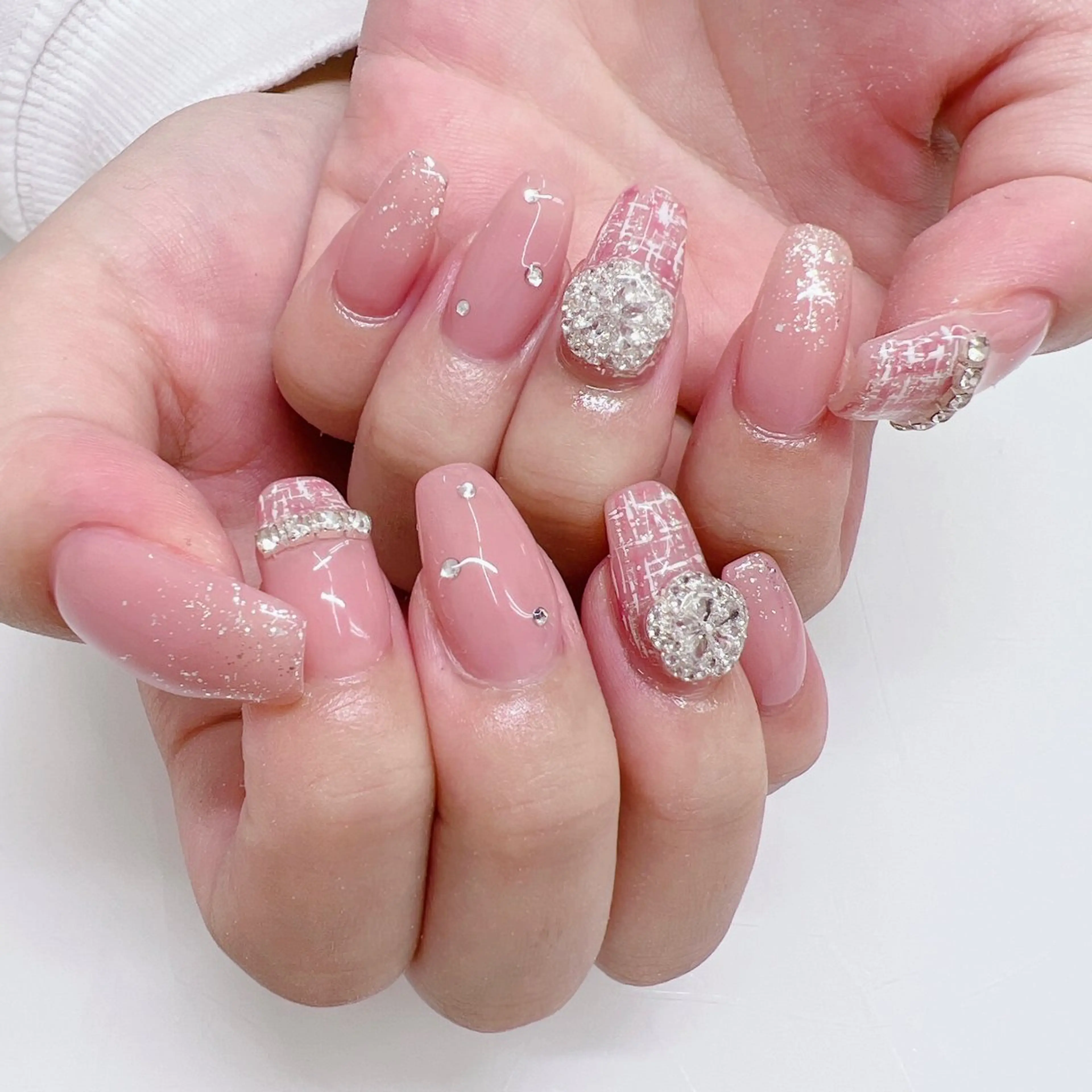 ネイル ジェルネイル 韓国ネイル マグネットネイル 持ち込み ニュアンスネイル nail salon Rewardのネイルデザイン