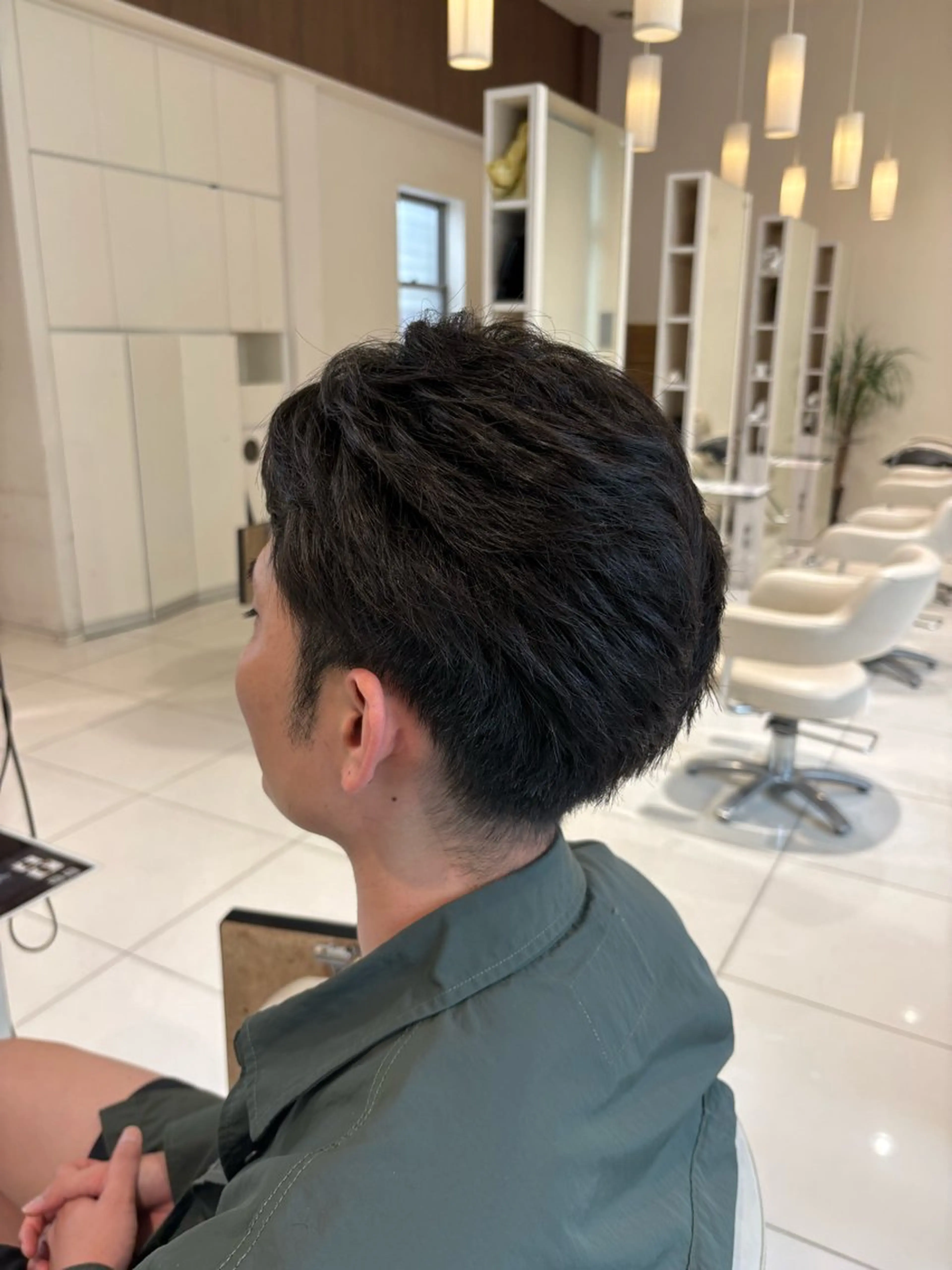 メンズ センターパート 直江 莉夢のヘアスタイル