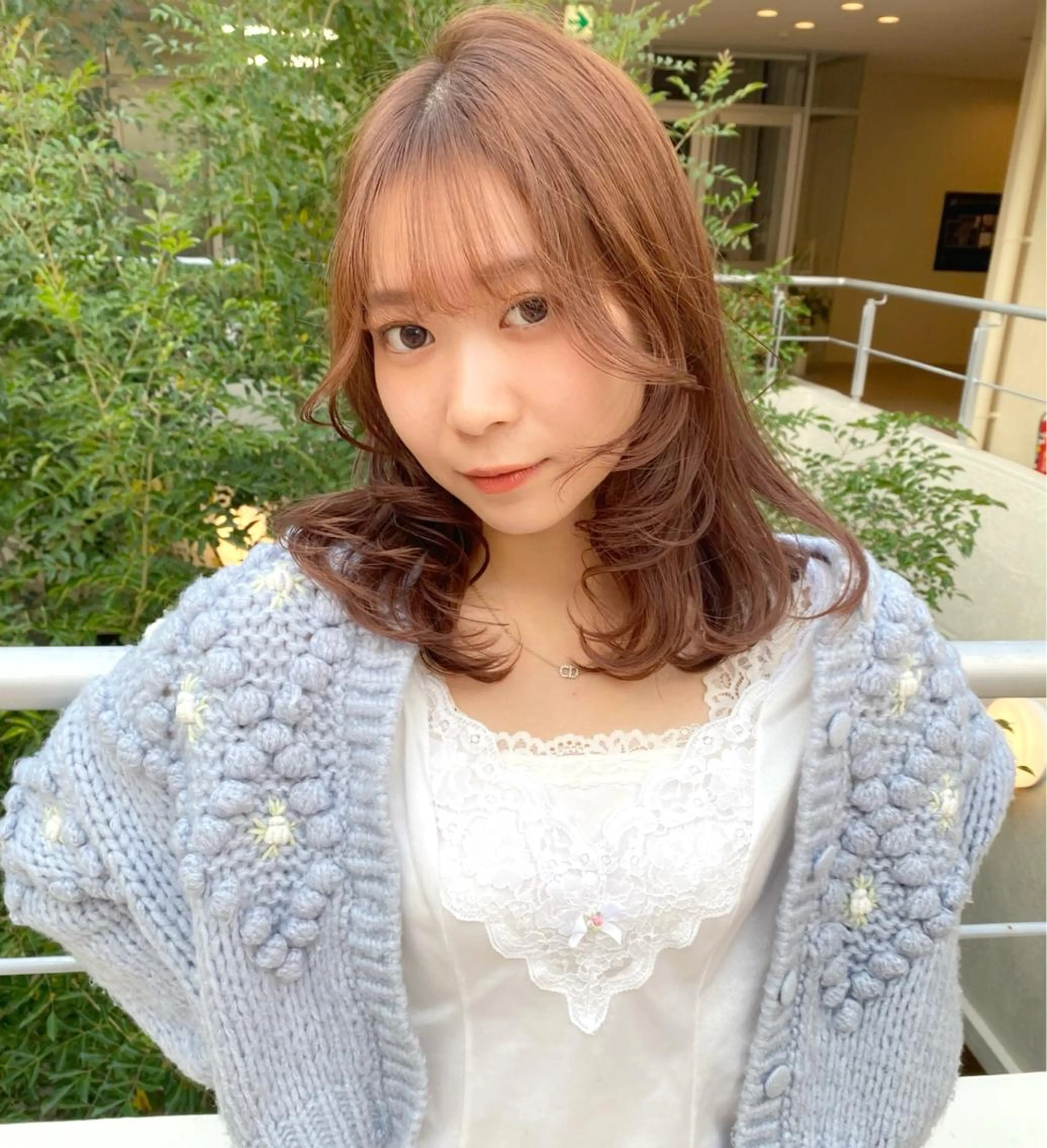 カラー ベージュカラー ブリーチ ブリーチなしカラー 卒業式のヘアスタイル カット ヘアカラー mizuki/ピンク ベージュ.レイヤーのヘアスタイル