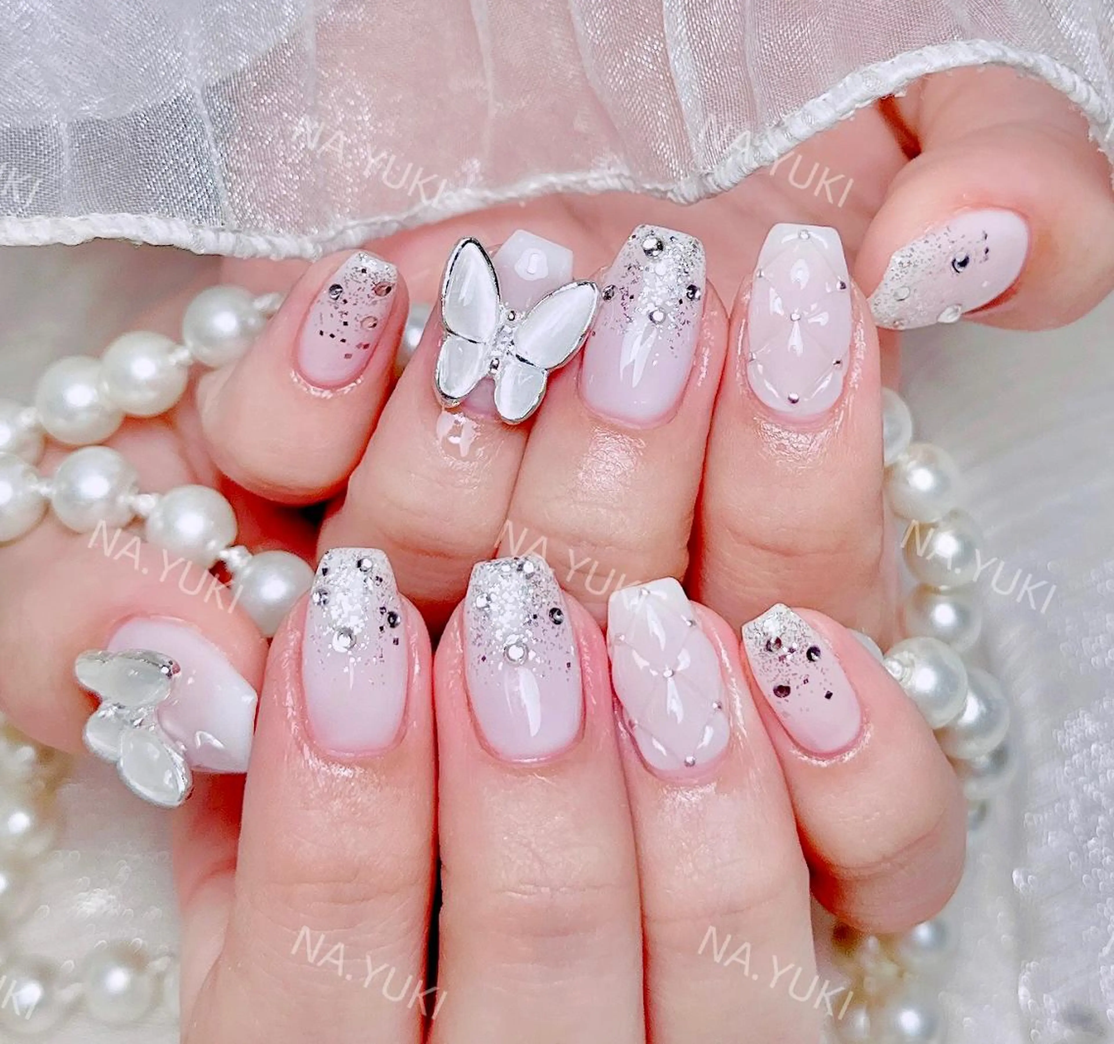 ネイル 🌷 Mooning 🌷のネイルデザイン