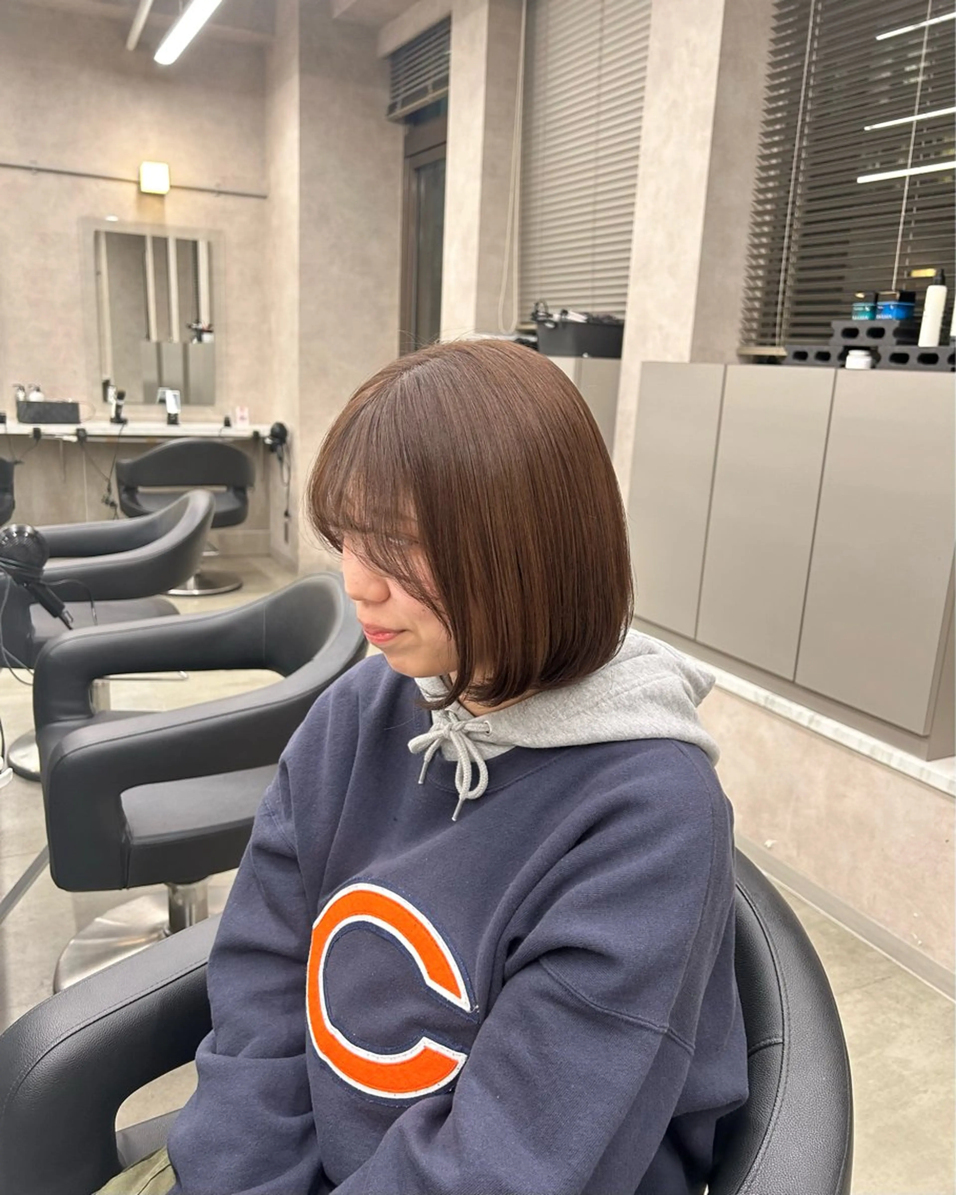 カラー ヘアカラー トリートメント 透明感ベージュ🤎 ナチュラルレイヤーのヘアスタイル