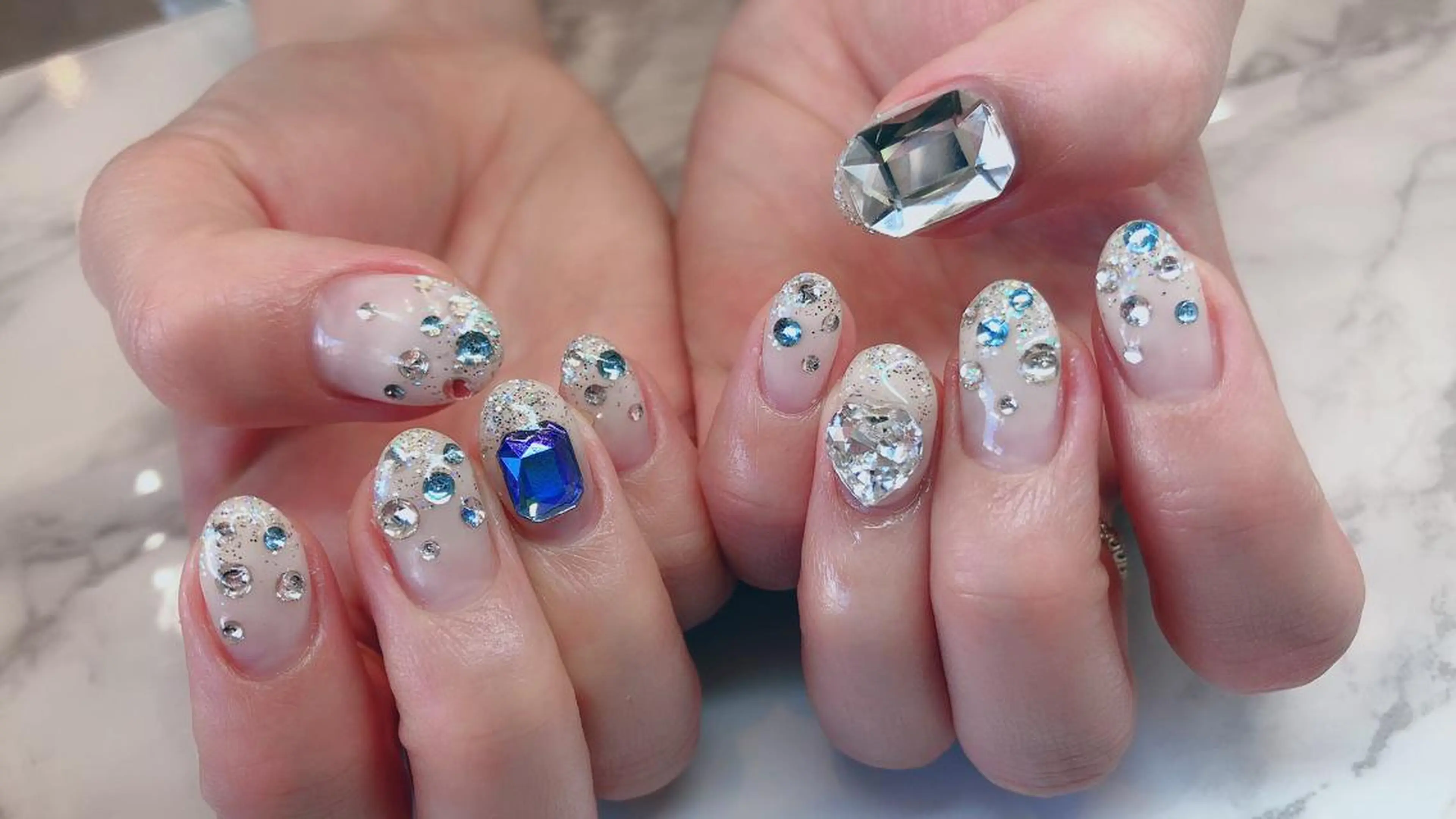 ネイル noix nail &eyeのネイルデザイン