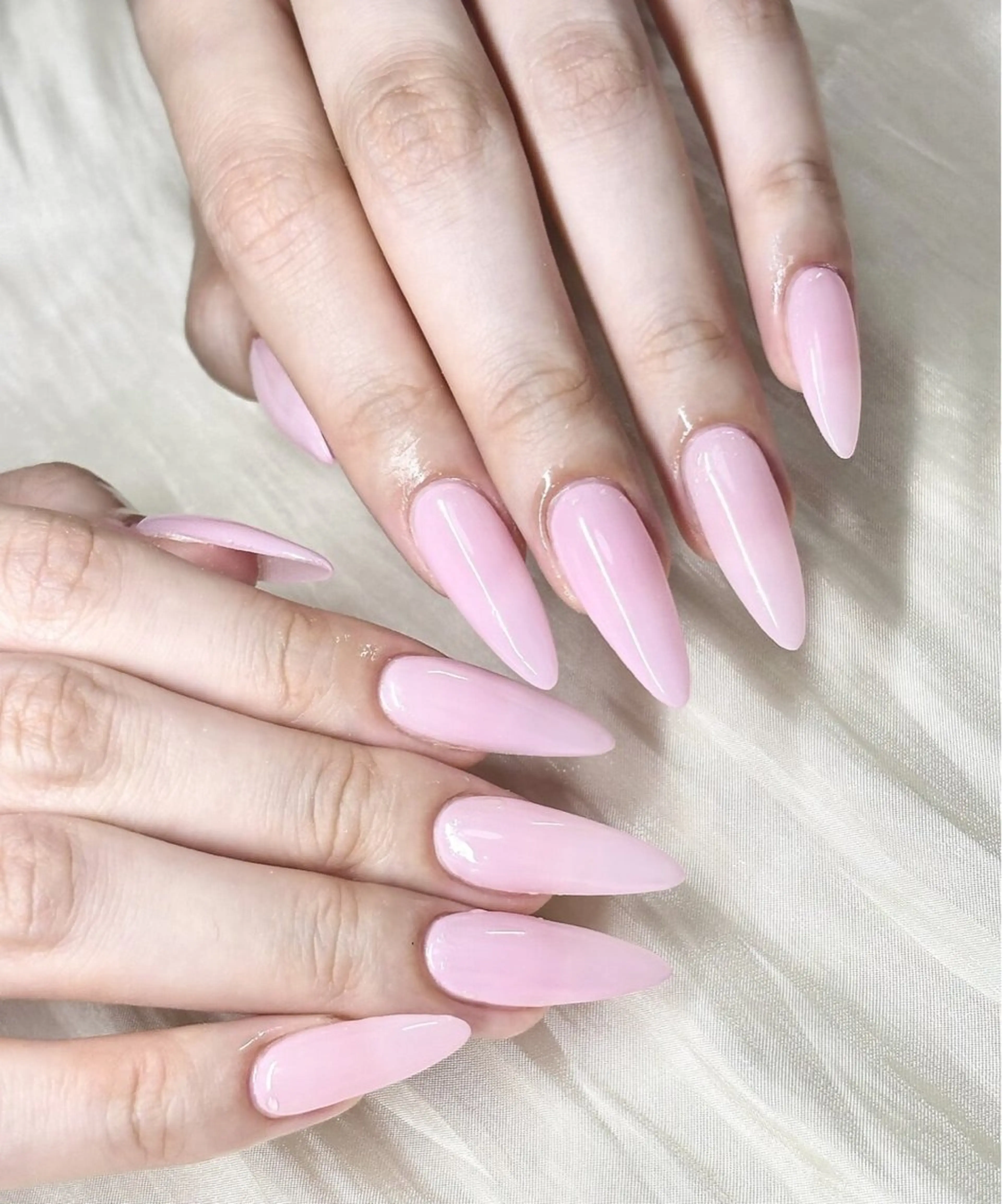 《ハンド》チップ長さだしワンカラーorラメグラ(初回オフ無料ケア込み)の写真