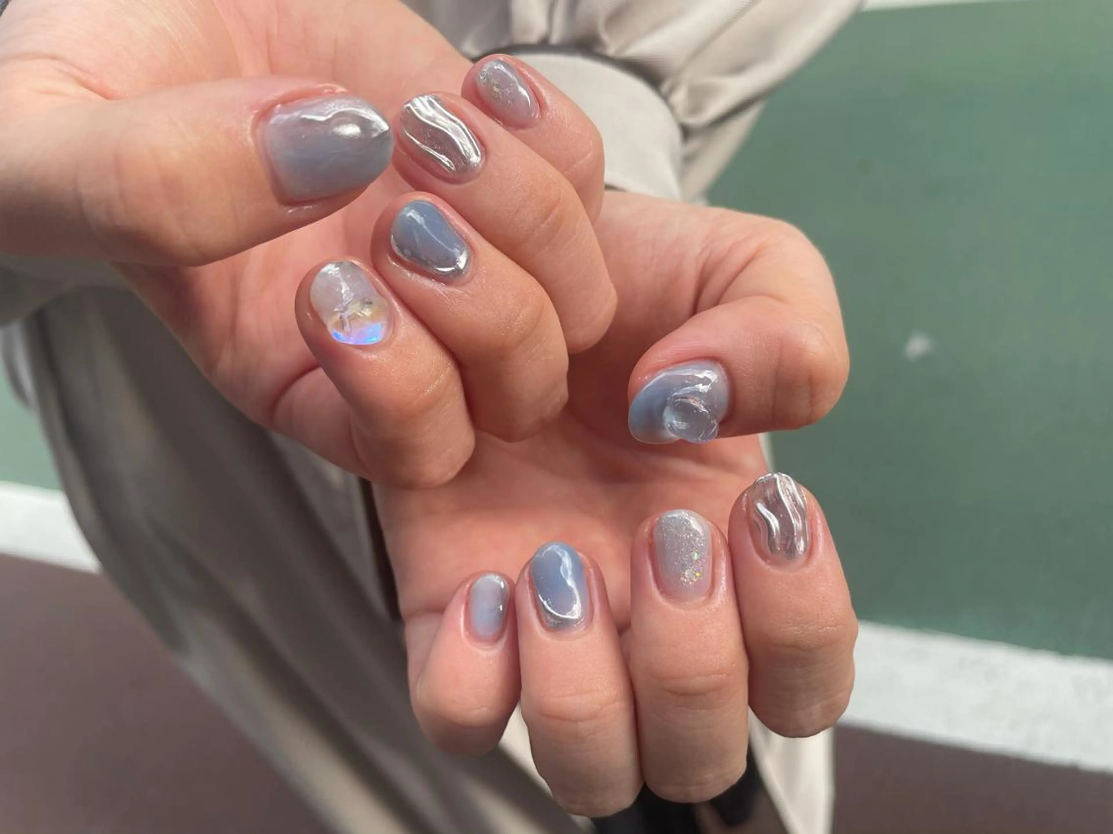 ネイル ハンドネイル ハンドケア R'well所属・はばすみれ🎀ﾈｲﾙ 光ﾌｪｲｼｬﾙ ﾍｱのネイルデザイン