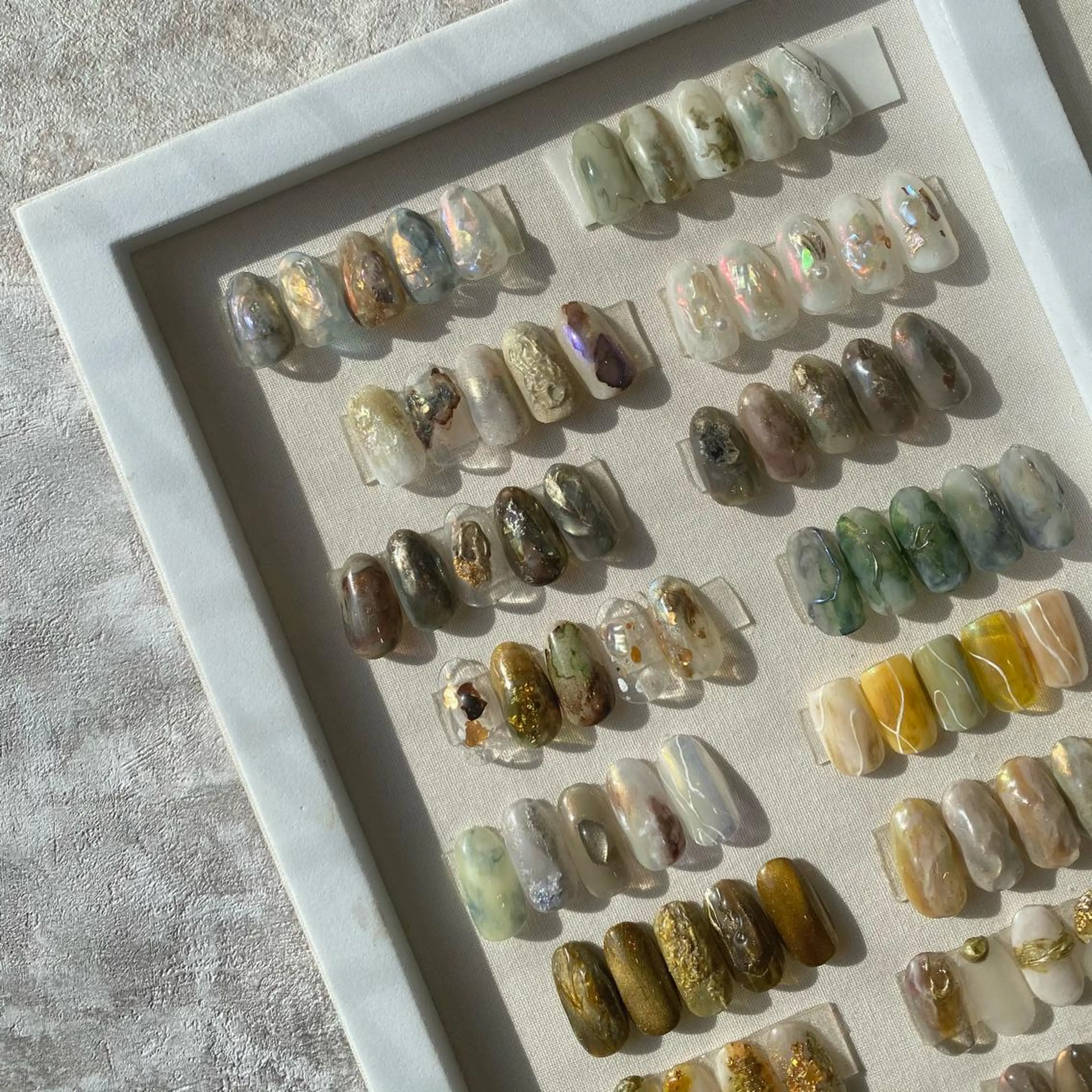 ネイル ハンドネイル 栗林 実莉のネイルデザイン