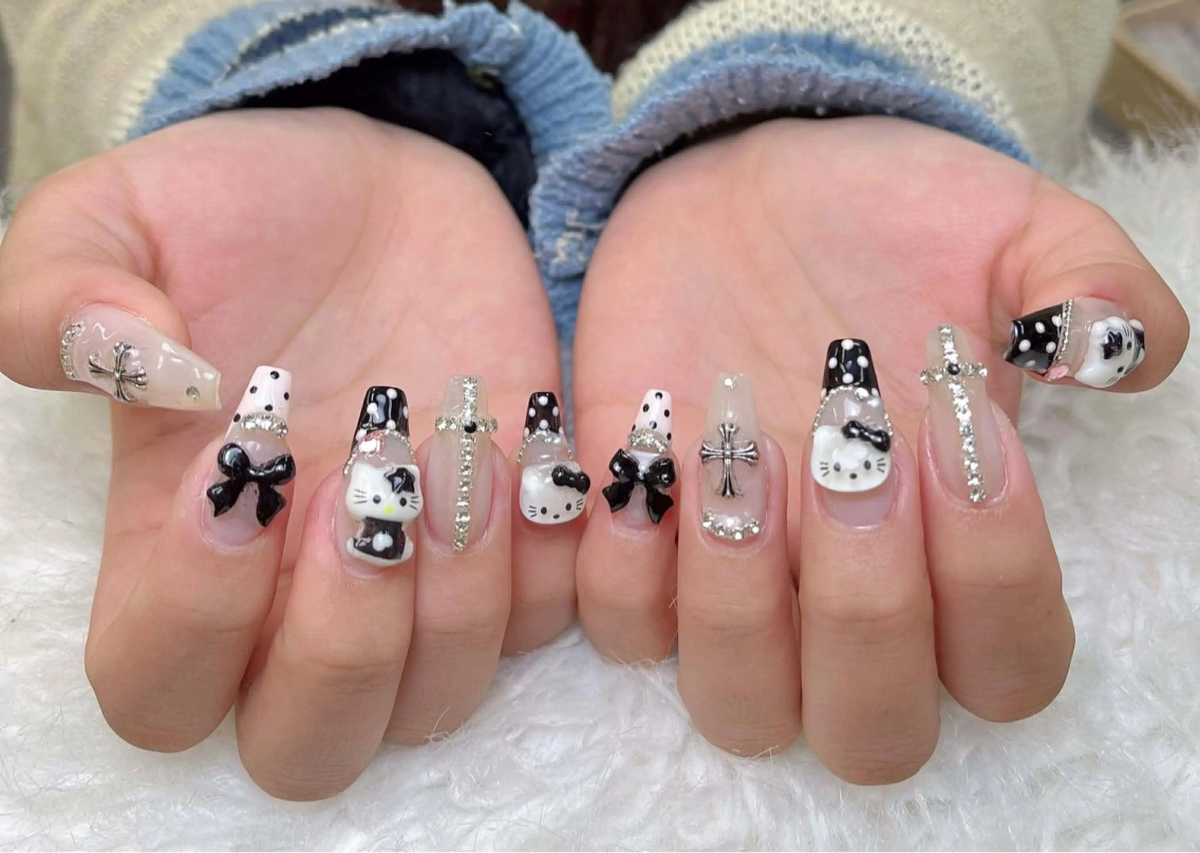 ネイル アートネイル 成人式 ジェルネイル ニュアンスネイル 夏ネイル ハンドネイル NIE MoMoのネイルデザイン