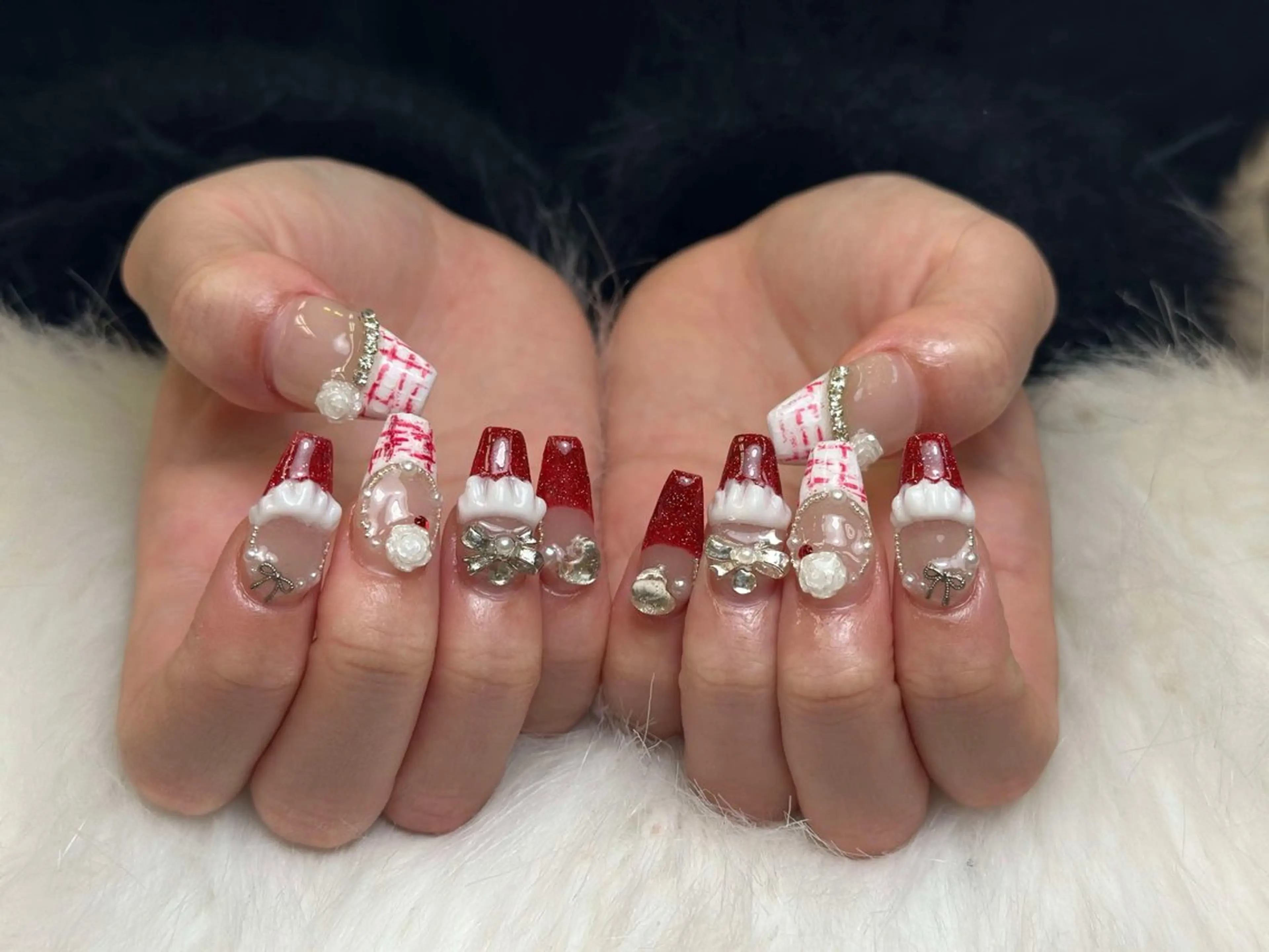 ネイル グラデーション キラキラネイル ワンカラーネイル 冬ネイル Jenn Nail Salonのネイルデザイン