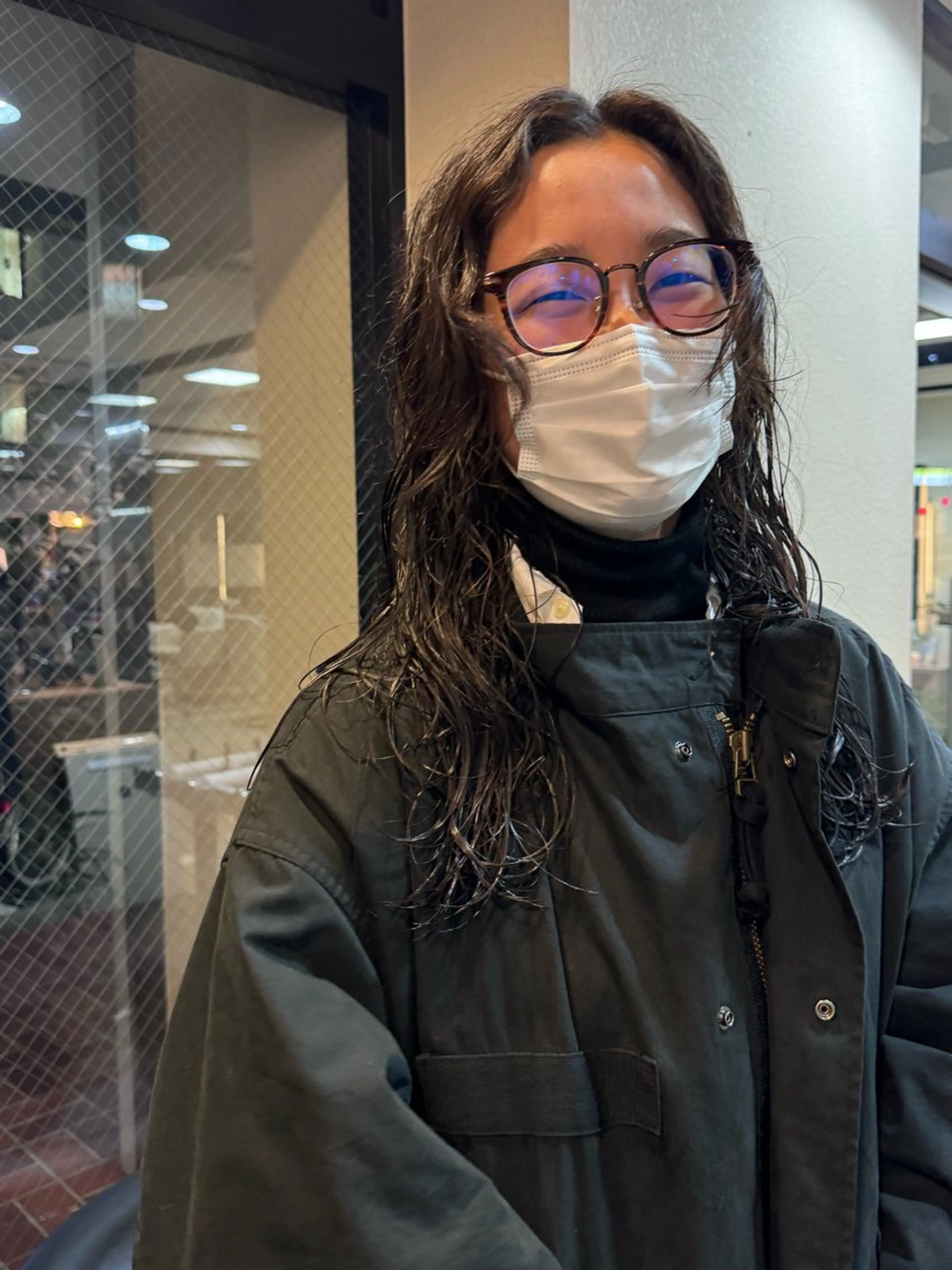 ロング パーマ カーリーパーマ/ 透明ｶﾗｰ/MIKUのヘアスタイル