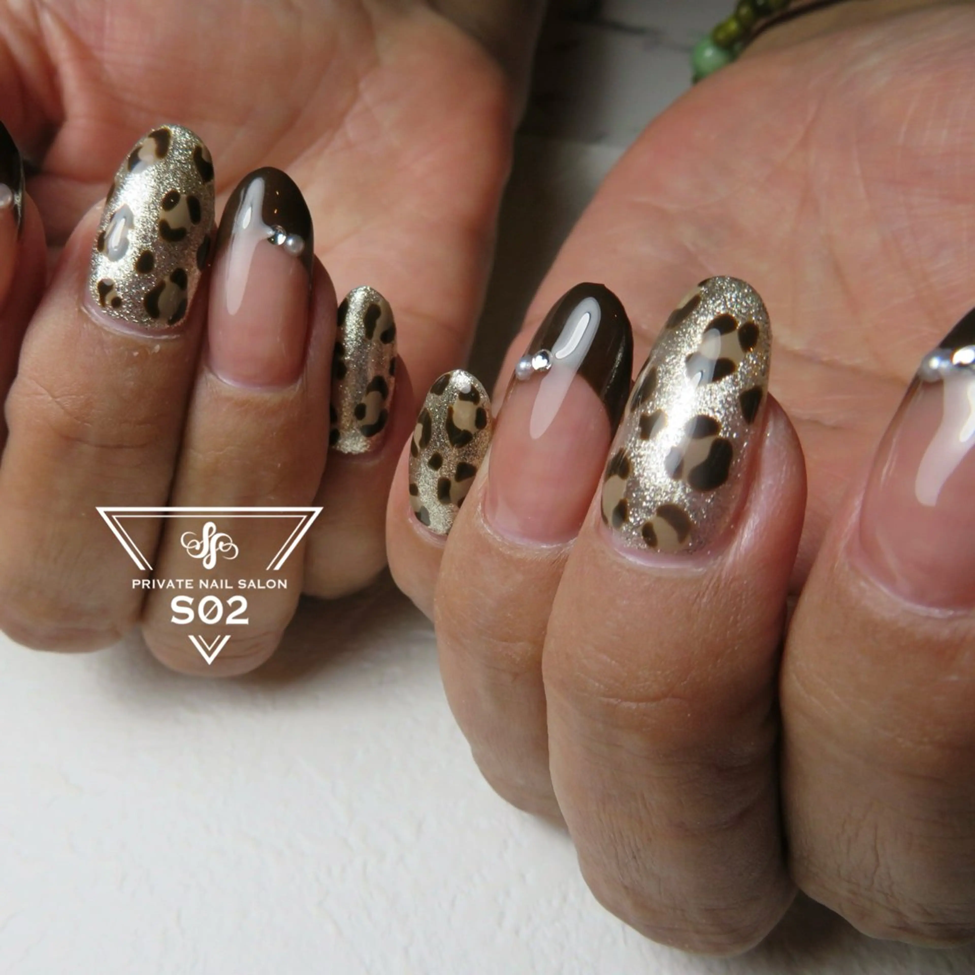 ネイル フラッシュネイル フラッシュマグ ラメ(グリッター) 持ち込み S02 𝙲𝚑𝚒𝚎のネイルデザイン