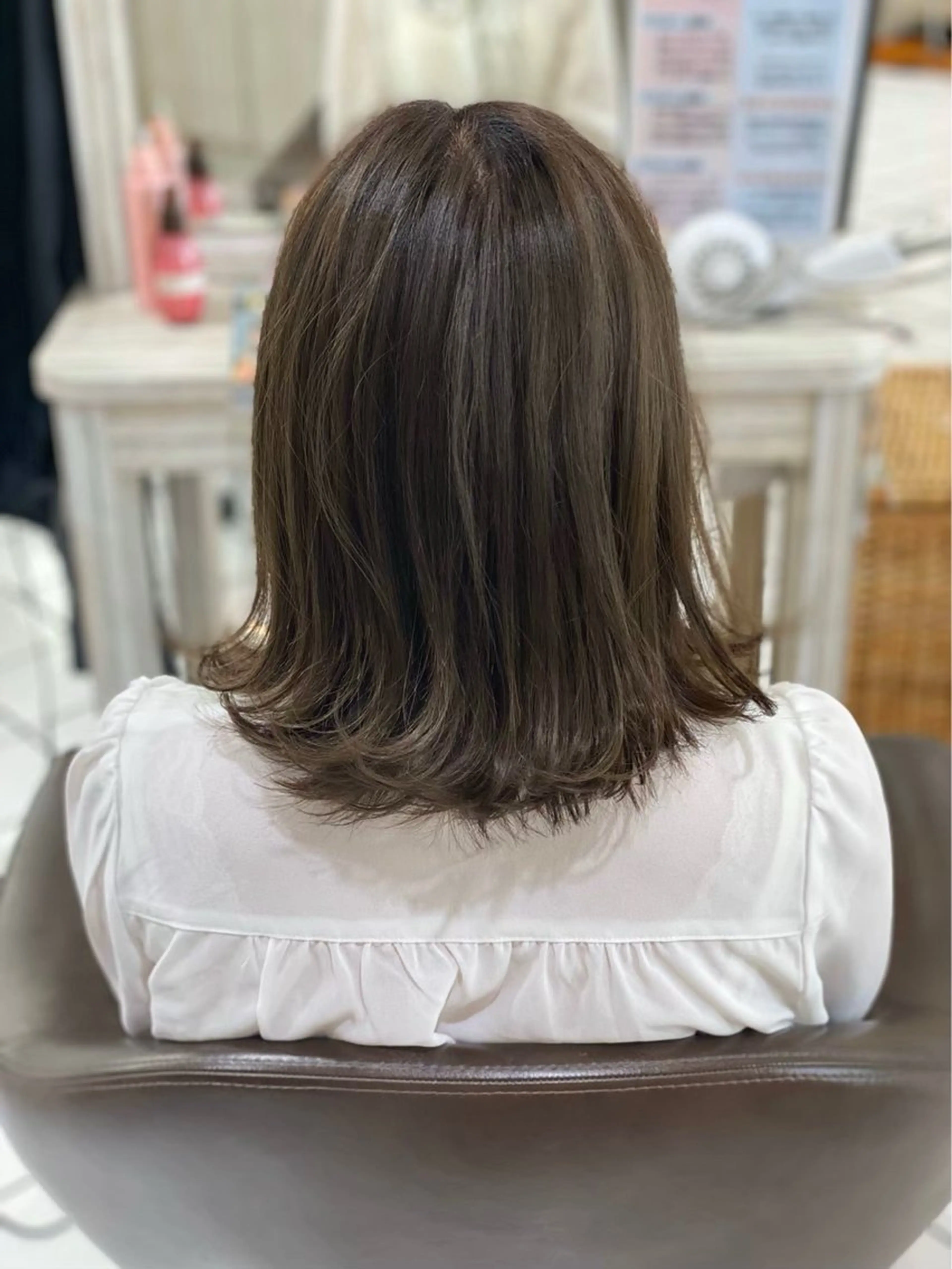 ミディアム カット ヘアカラー トリートメント 和田 真弥のヘアスタイル