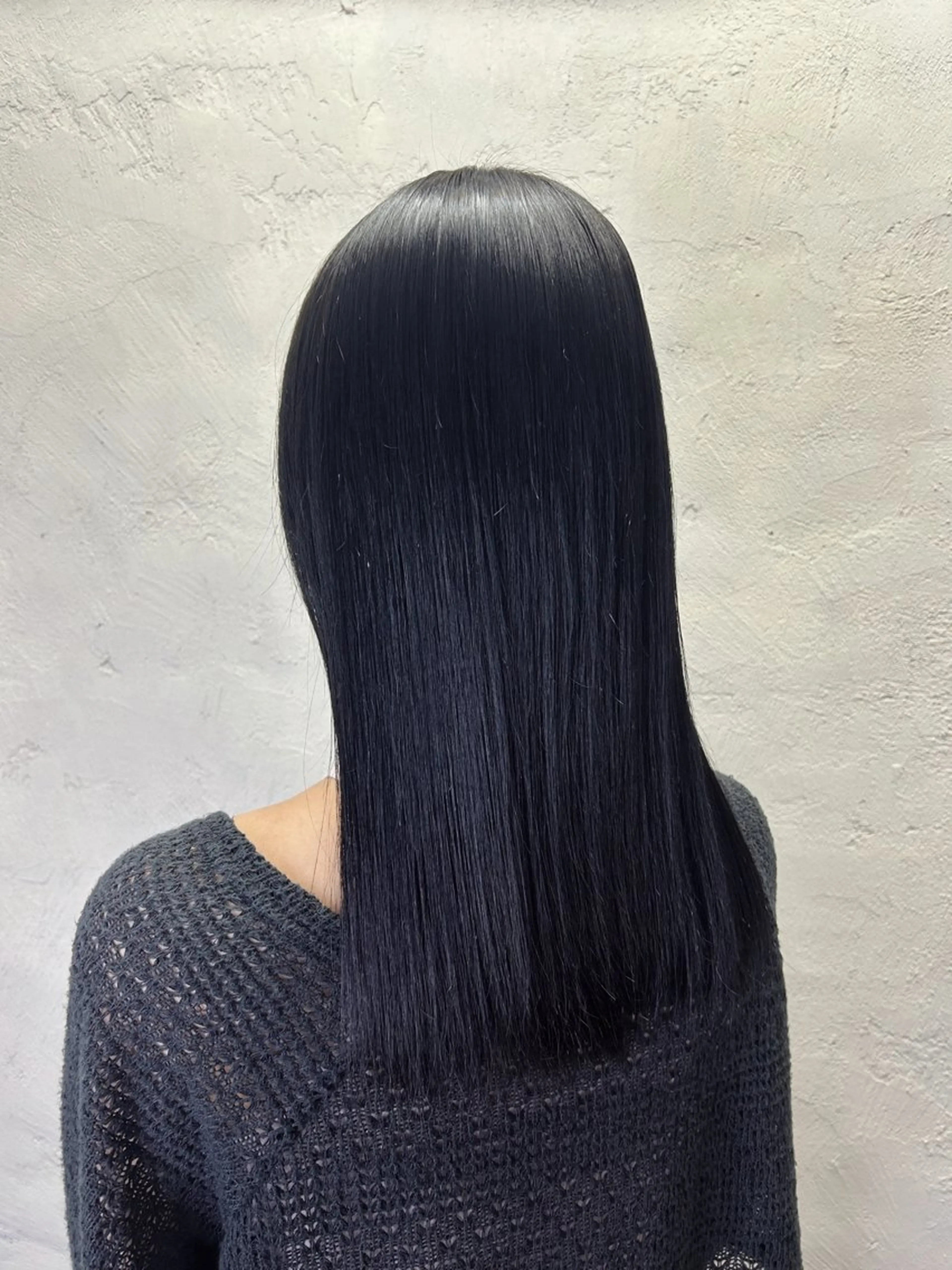 艶カラー🥣【カラー➕艶トリートメント】就活やインターン前に艶のある暗髪へ‪‪🩶の写真