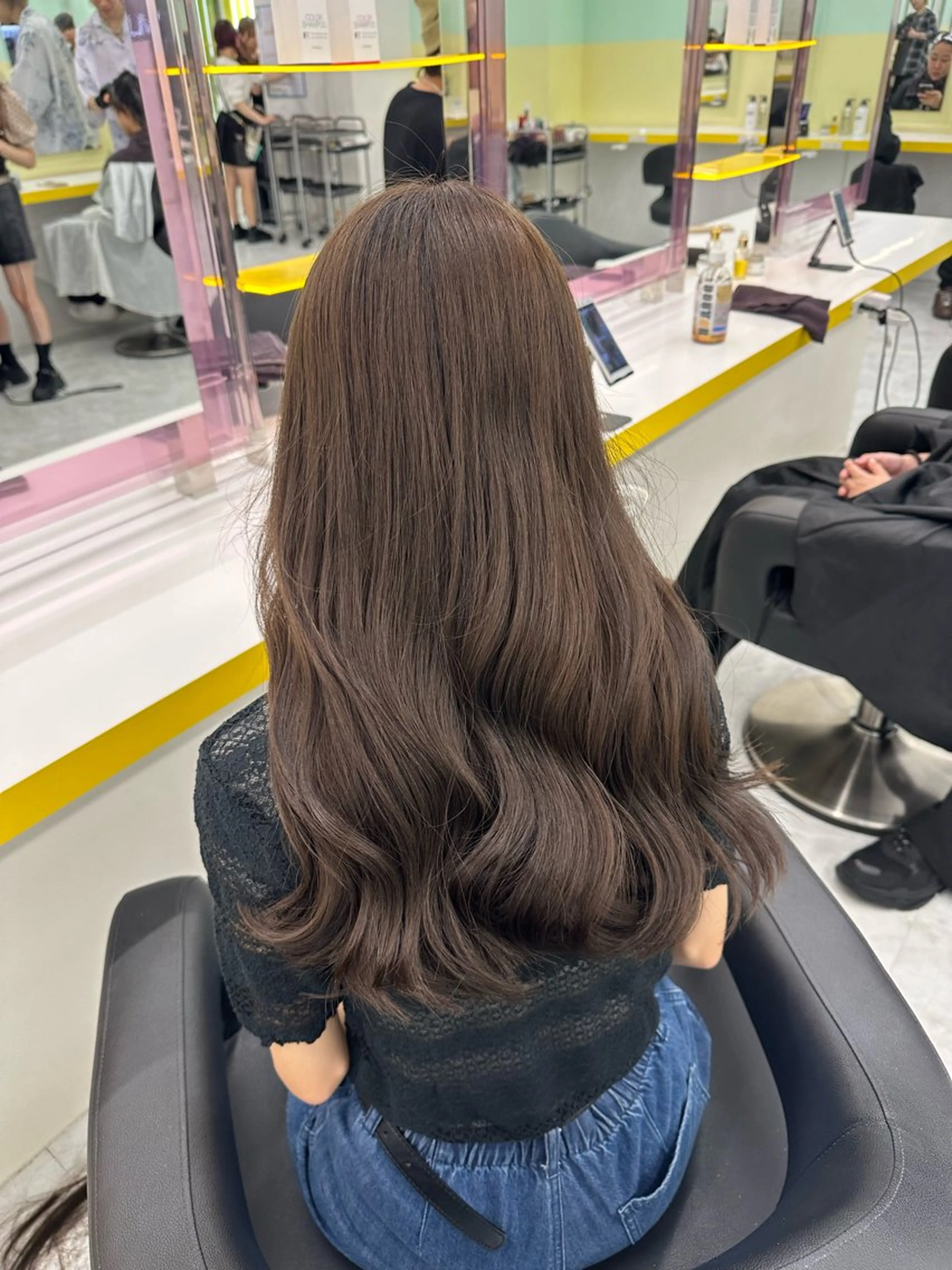 ロング まろっと艶感ブラウン ベージュ🤍まなかのヘアスタイル