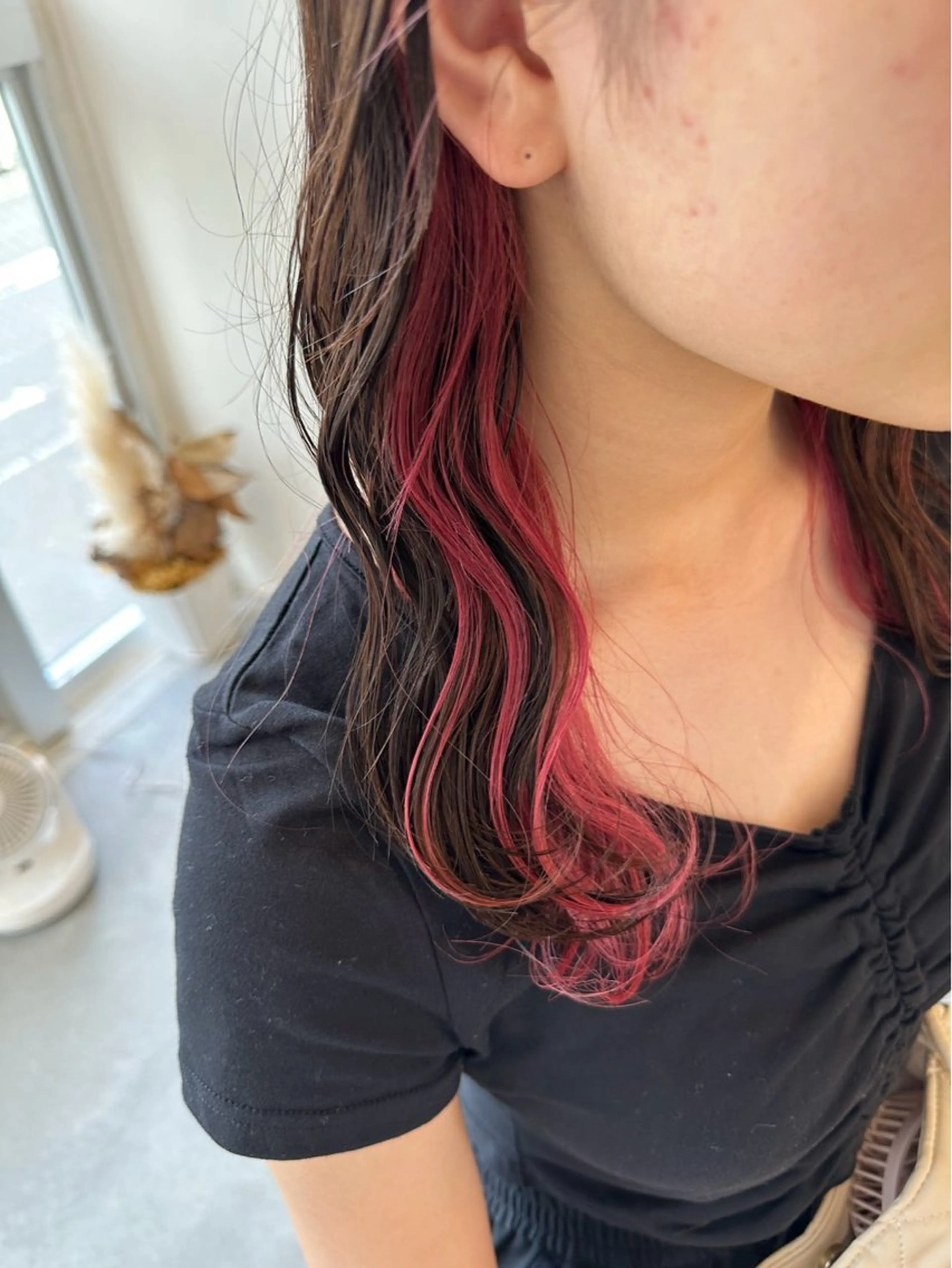 セミロング カラー インナーカラー わだ なつきのヘアスタイル