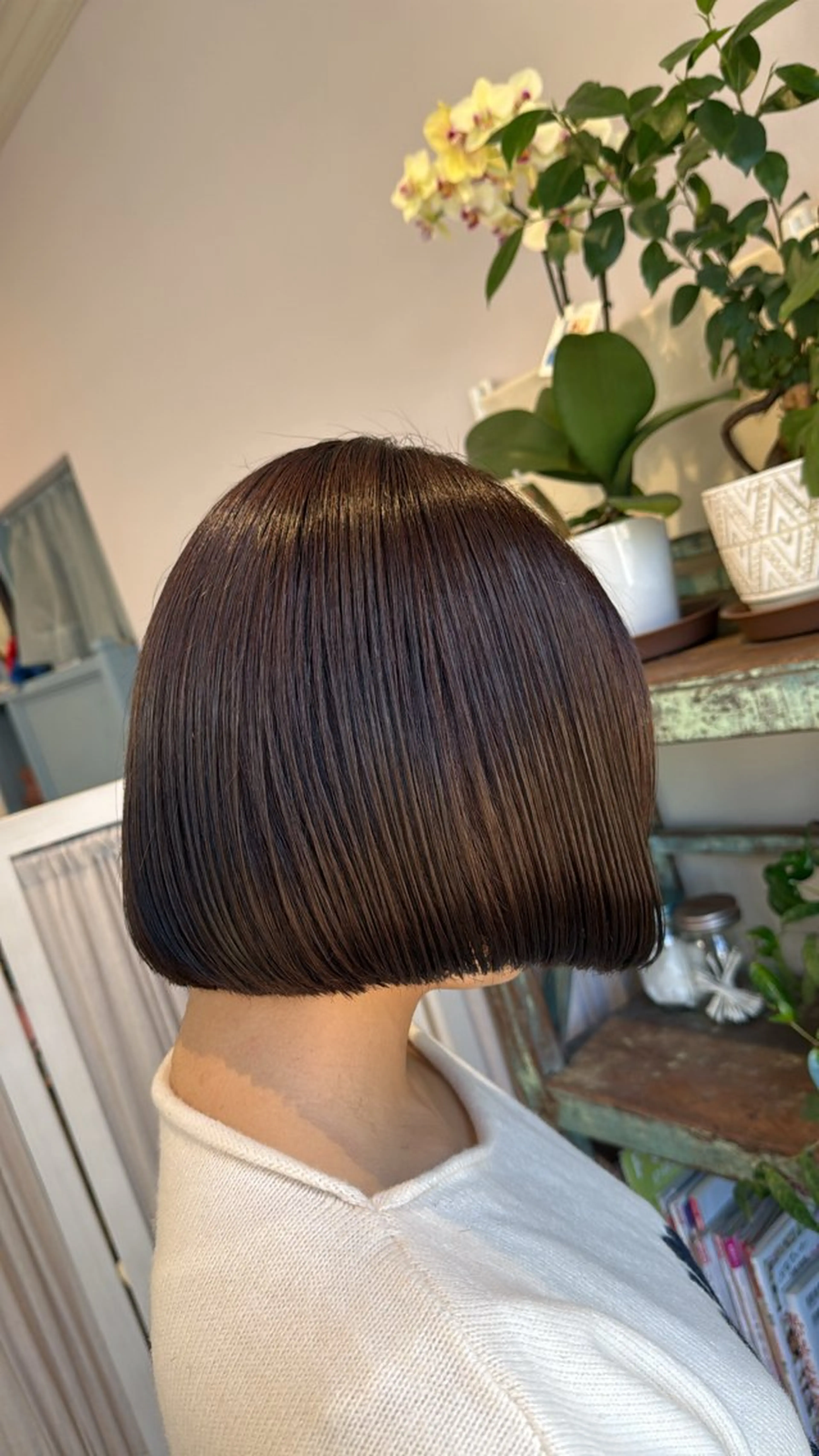 ミディアム カット ヘアカラー トリートメント Sakura .のヘアスタイル
