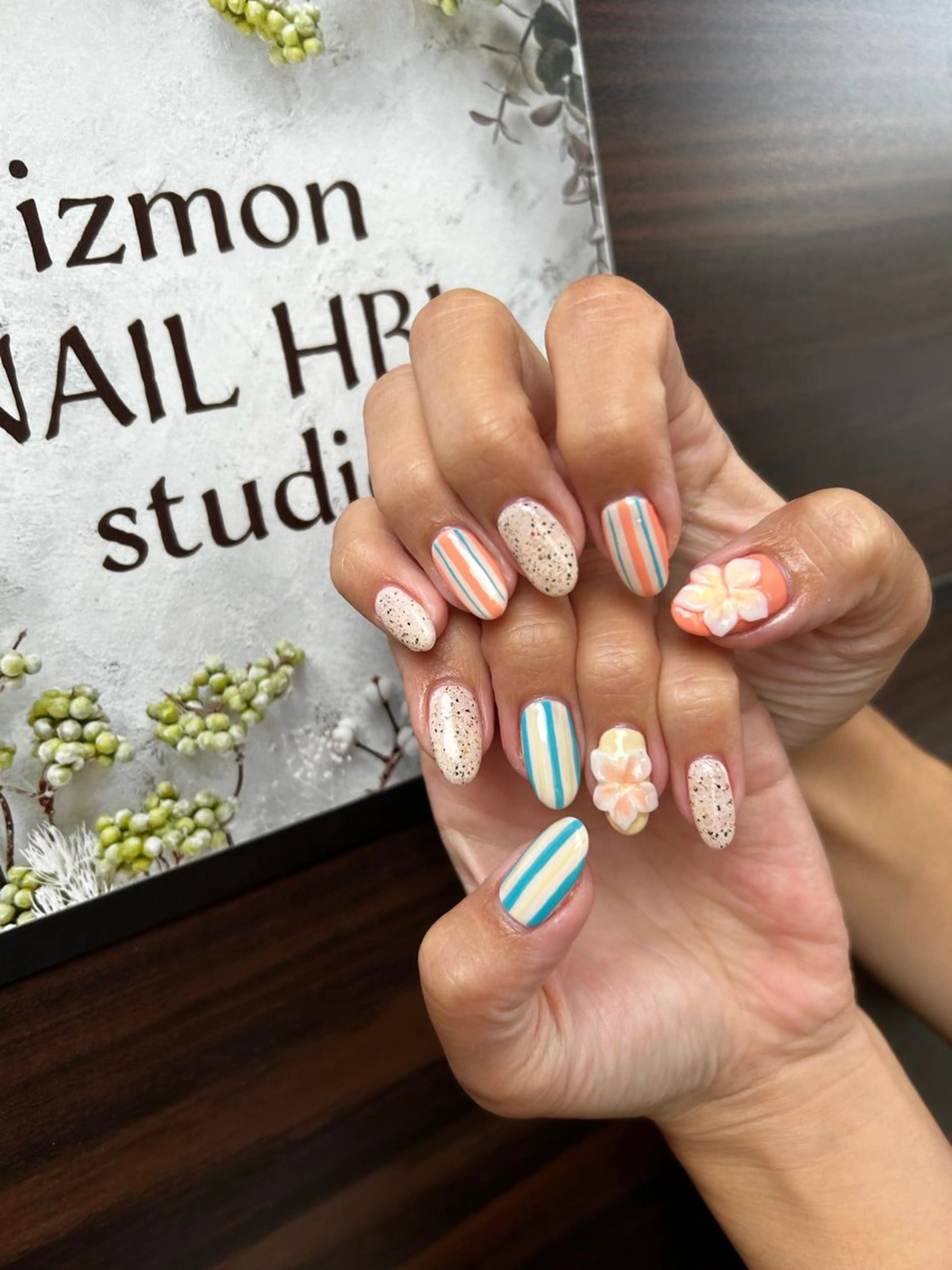 ネイル 夏ネイル 🦋izmon nailstudioのネイルデザイン