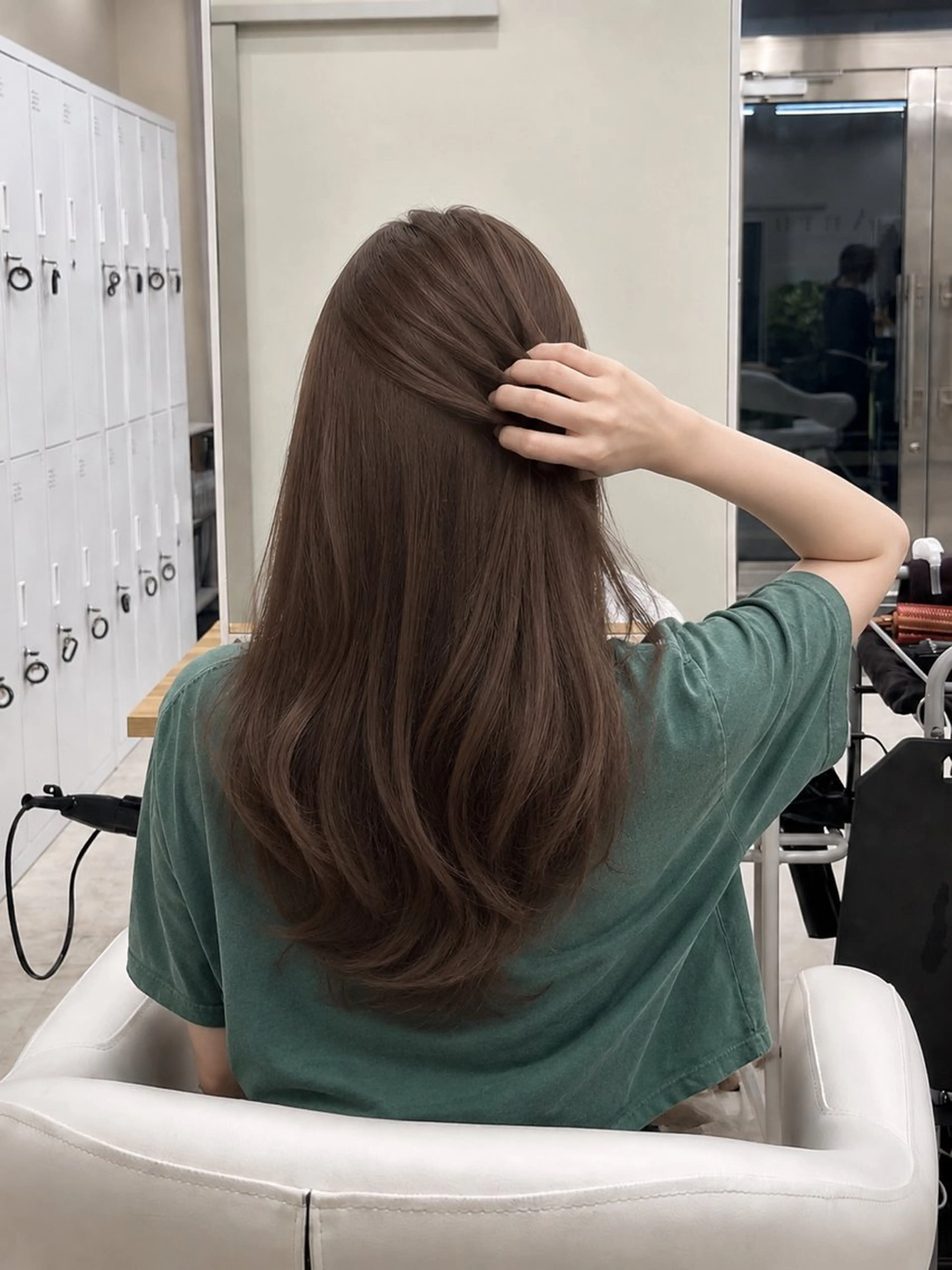 セミロング カラー ベージュカラー ブリーチ 透明感カラー ブリーチなしカラー ヘアカラー 透明感カラー⭐️ Takumaのヘアスタイル