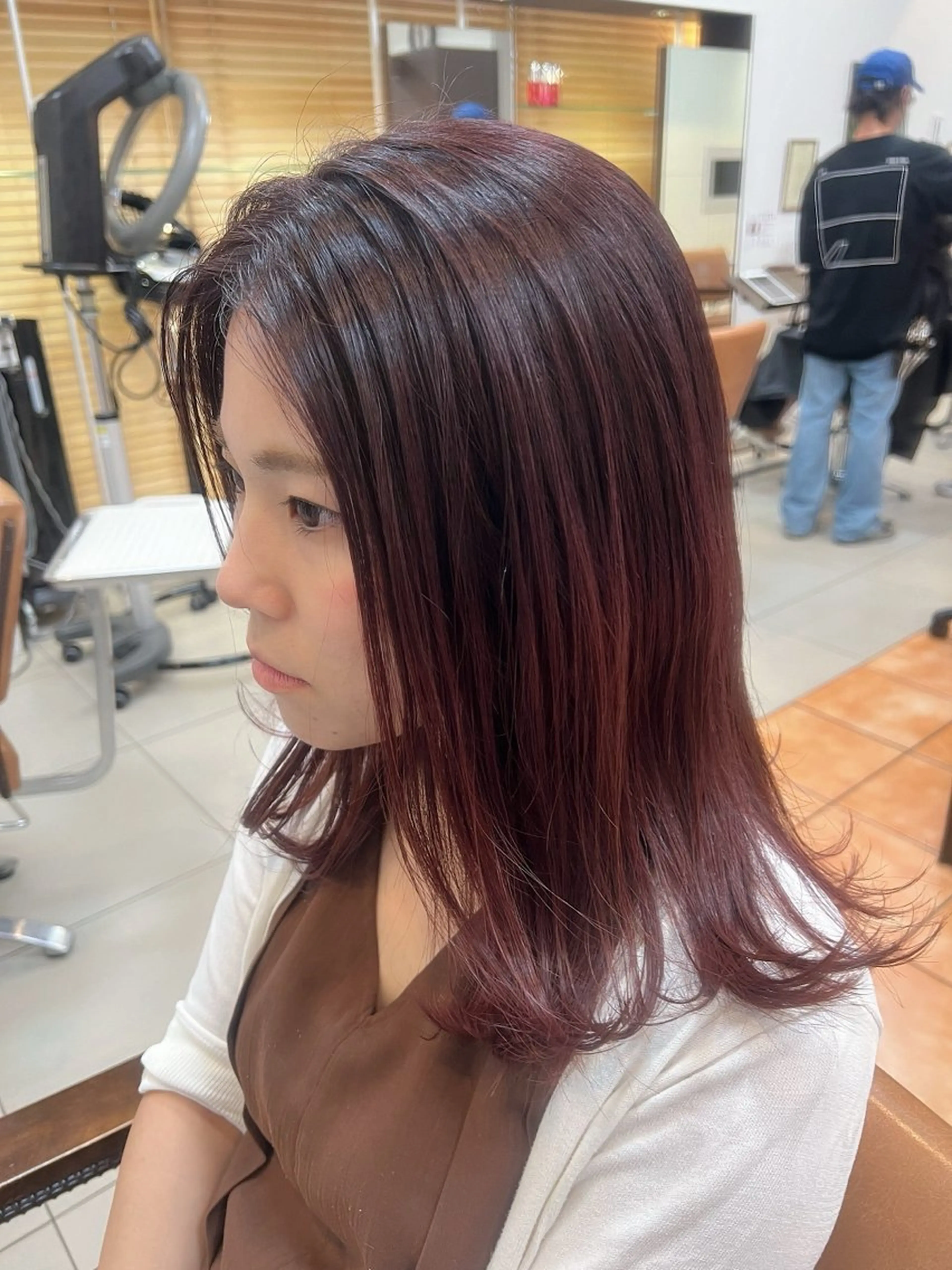 ミディアム カラー カシス ピンクカラー カット ヘアカラー トリートメント 頭皮×髪質改善 透明感カラー💎中村のヘアスタイル