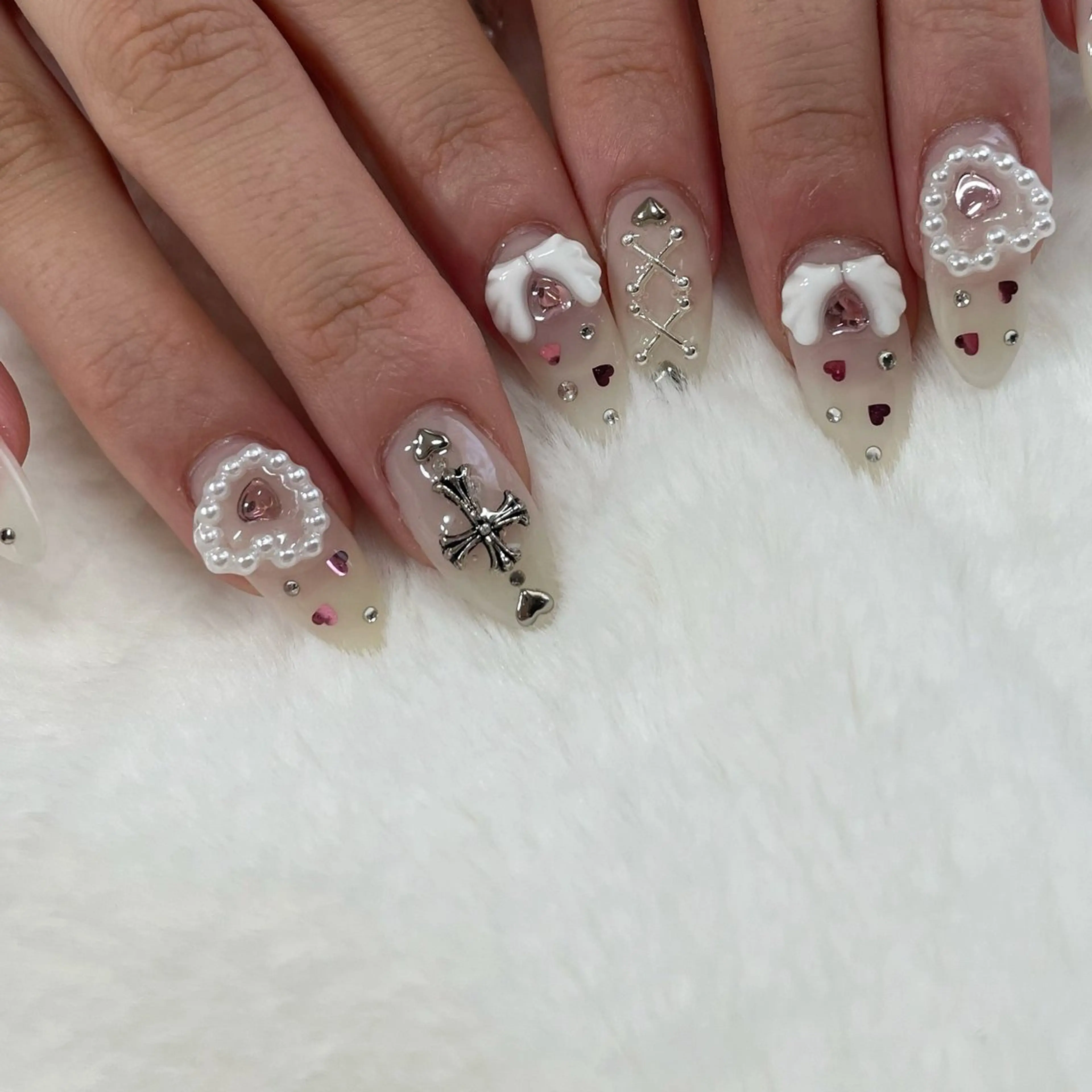 ネイル 東 千夏のネイルデザイン