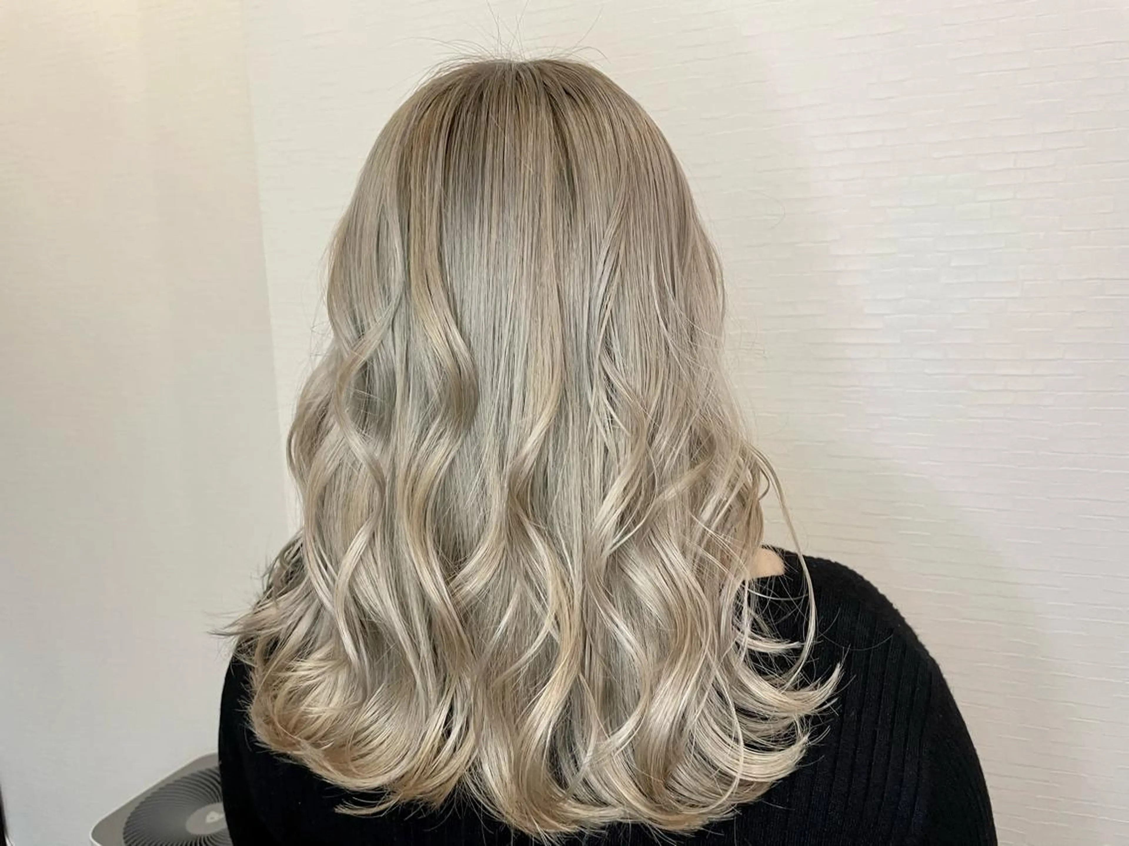 セミロング SALOWIN心斎橋Suite店所属・【髪質改善の専門店】 🫧鷹司郎のヘアスタイル